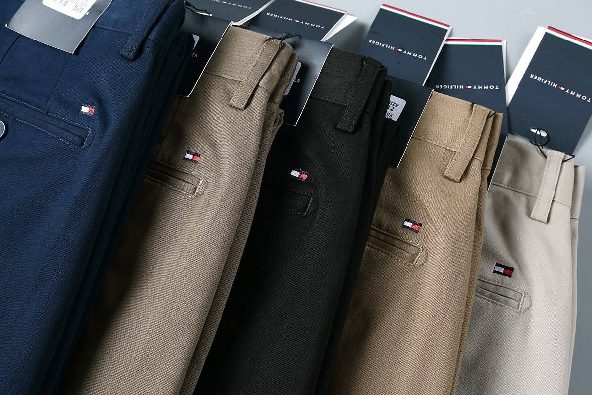 TOMMY HILFIGER メンズ ボトムス ストレートパンツ サイドライン ロゴ刺繍 ロングコード ブラック カーキ グレー - 画像 9