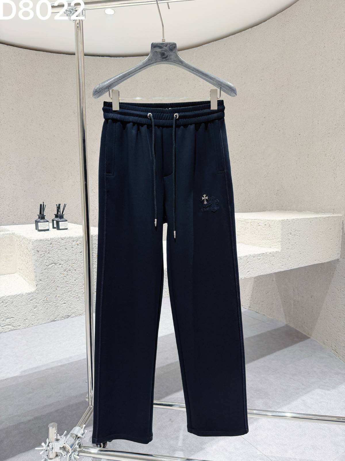 CHROME HEARTS クロムハーツ メンズ パンツ イージーパンツ サイドライン ロゴ刺繍 メタルパーツ ブラック ベージュ