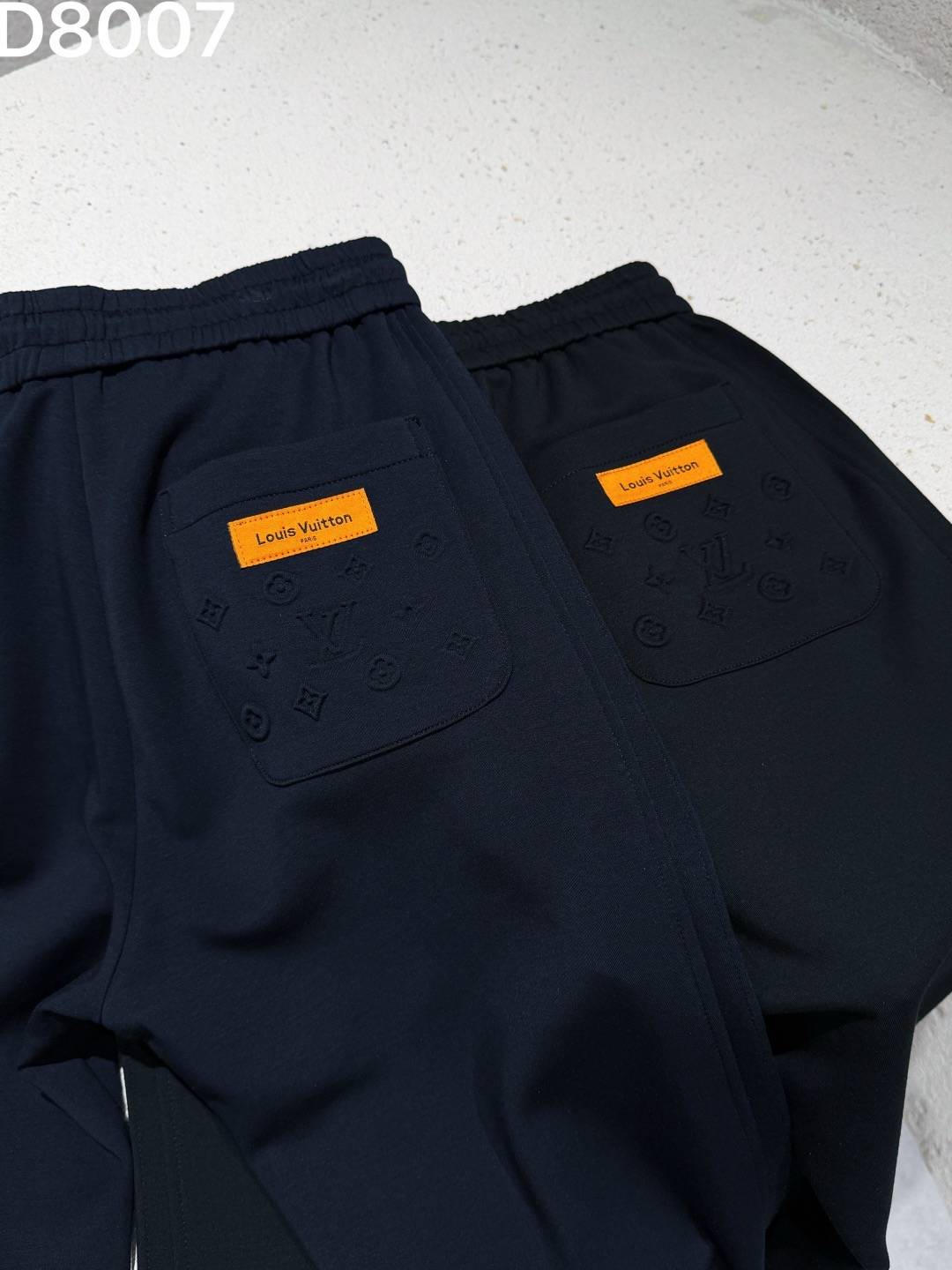 LOEWE メンズ パンツ イージーパンツ サイドライン ロゴ刺繍 ウエストゴム メタルパーツ ブラック - 画像 3
