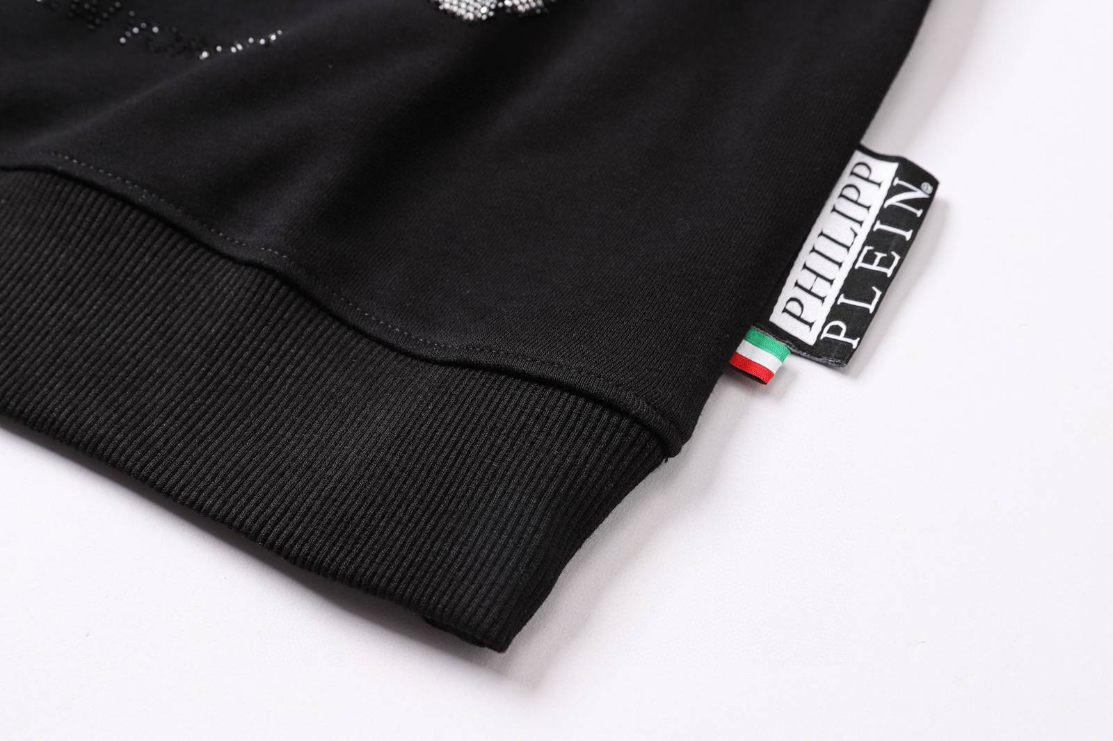 PHILIPP PLEIN フィリッププリーン メンズ パーカー プルオーバー フードの立ち上がりが美しい立体フード ロゴプリント ブラック - 画像 4