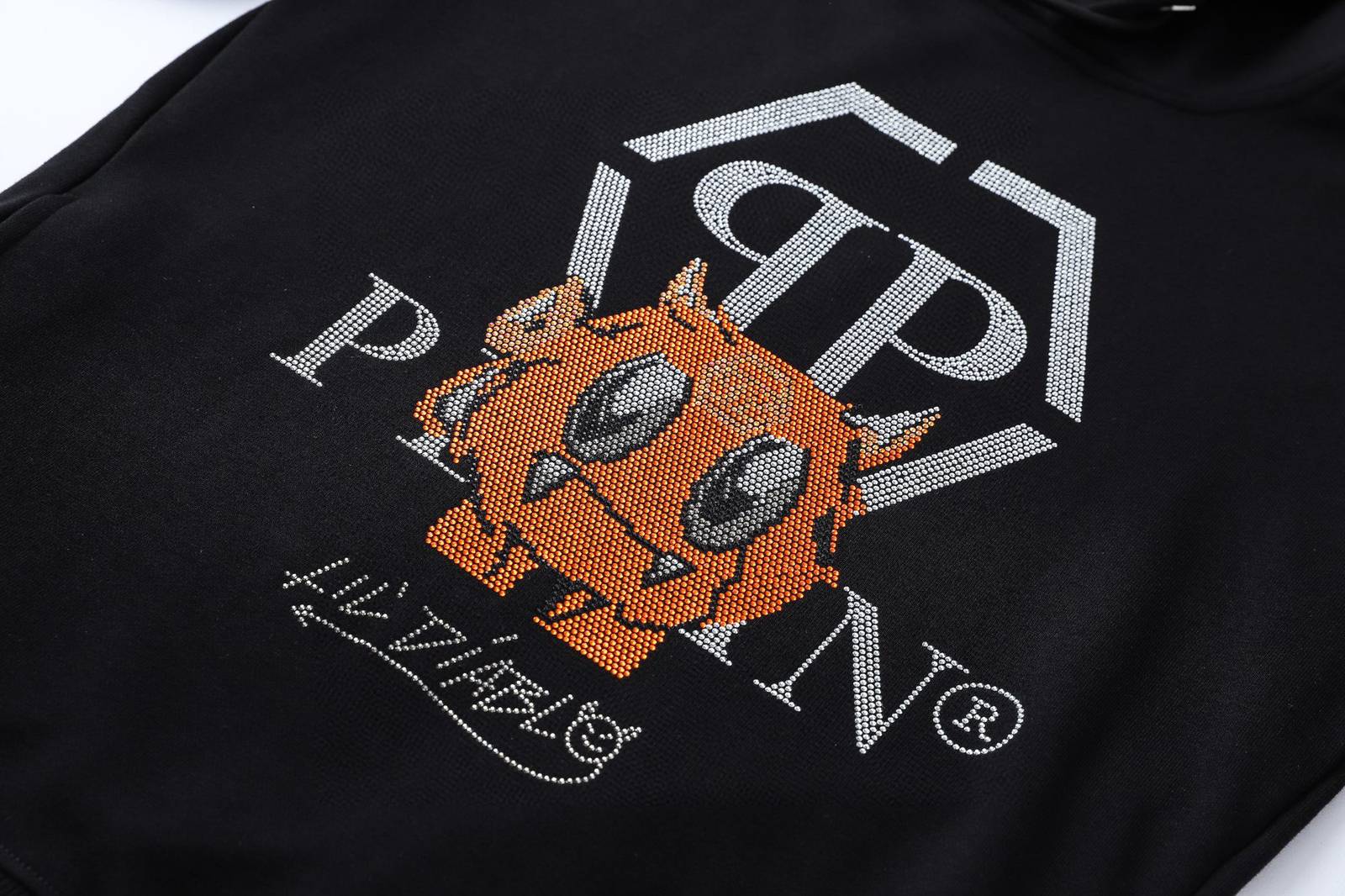PHILIPP PLEIN フィリッププレイン メンズ パーカー プルオーバーパーカー フロントロゴ サークルロゴ ロゴ刺繍 ドローコード ヘビーウェイト ブラ - 画像 4