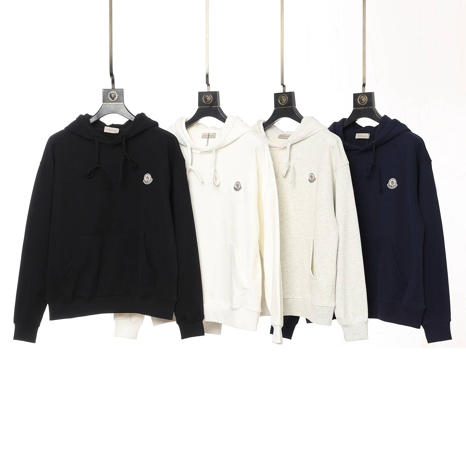 MONCLER モンクレール メンズ パーカー プルオーバー フードの立ち上がりが美しい ロゴプリント 秋冬 オーバーサイズ ブラック ホワイト ネイビー - 画像 5