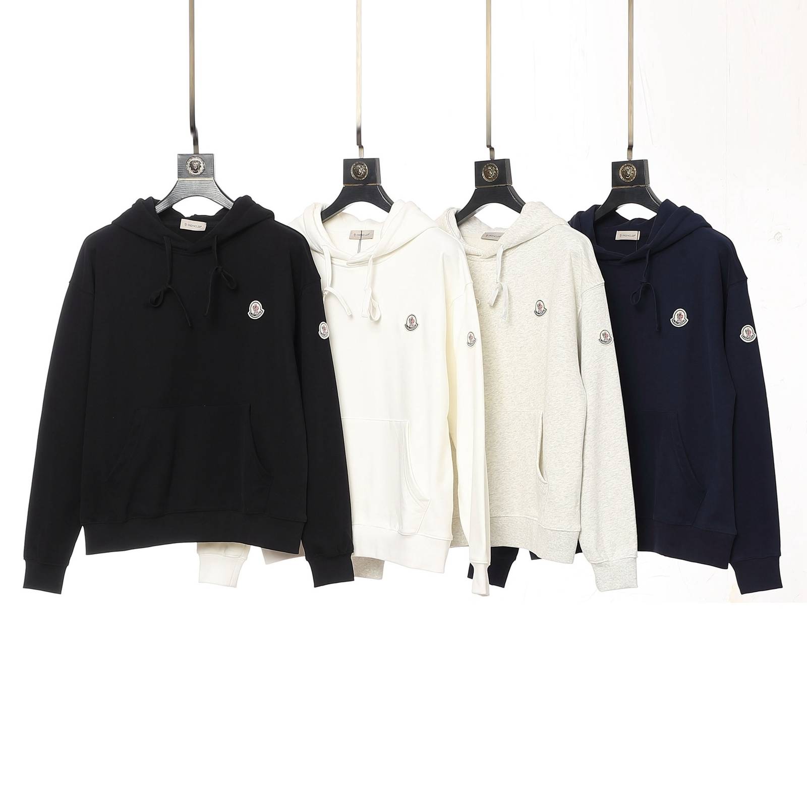 MONCLER モンクレール メンズ パーカー プルオーバー ロゴプリント 立体フード オーバーサイズ 秋冬 ブラック ホワイト ネイビー - 画像 4