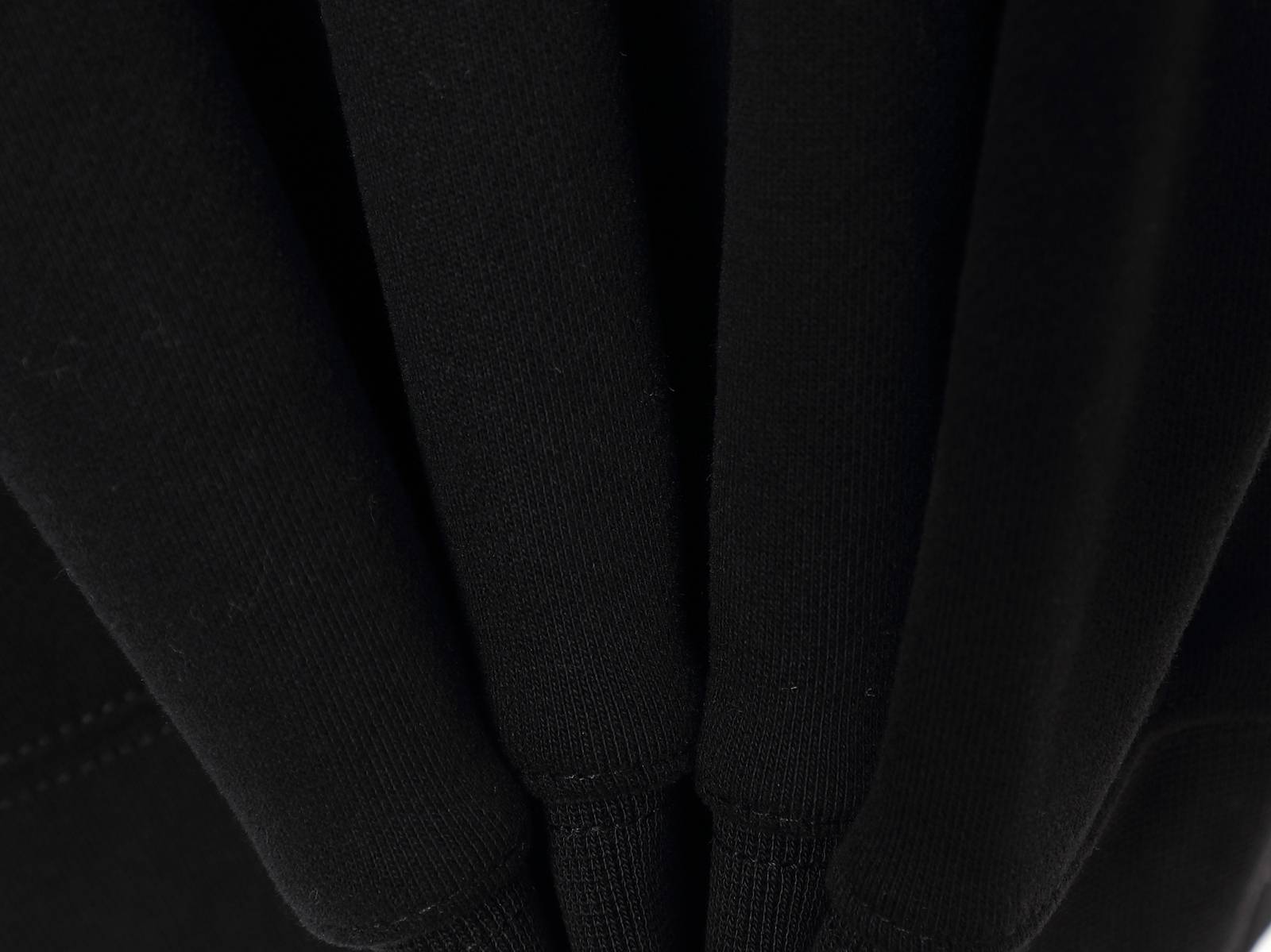 MONCLER モンクレール メンズ パーカー プルオーバー フロントロゴ ロゴ刺繍 フードの立ち上がり ブラック ホワイト - 画像 4