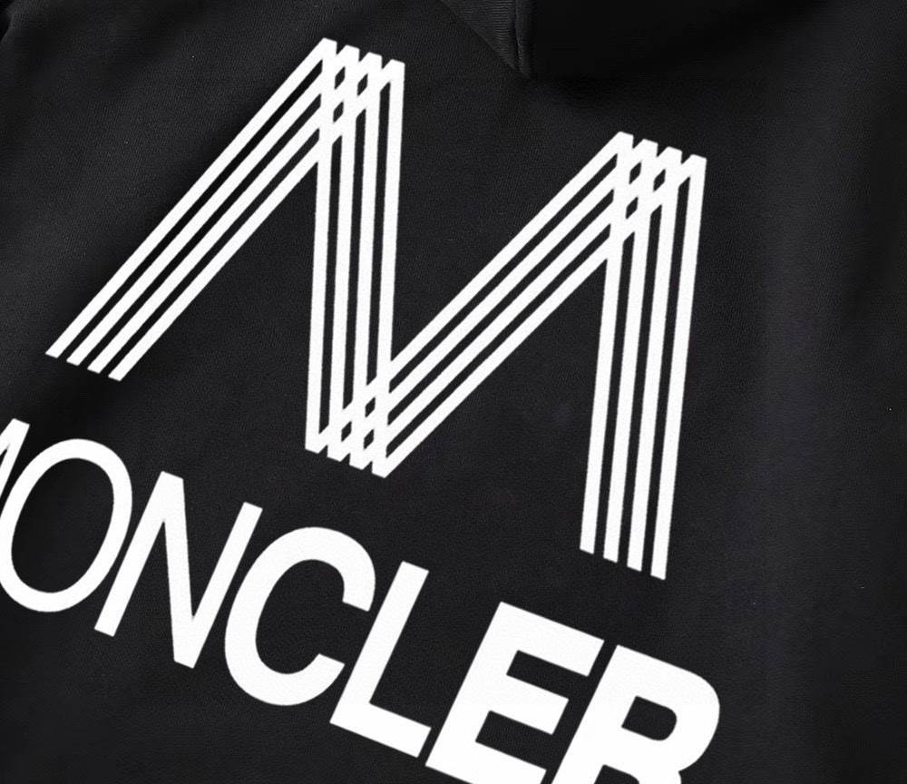 MONCLER モンクレール メンズ パーカー プルオーバー フードの立ち上がりが美しい ロゴプリント オーバーサイズ 秋冬 ブラック ホワイト - 画像 3