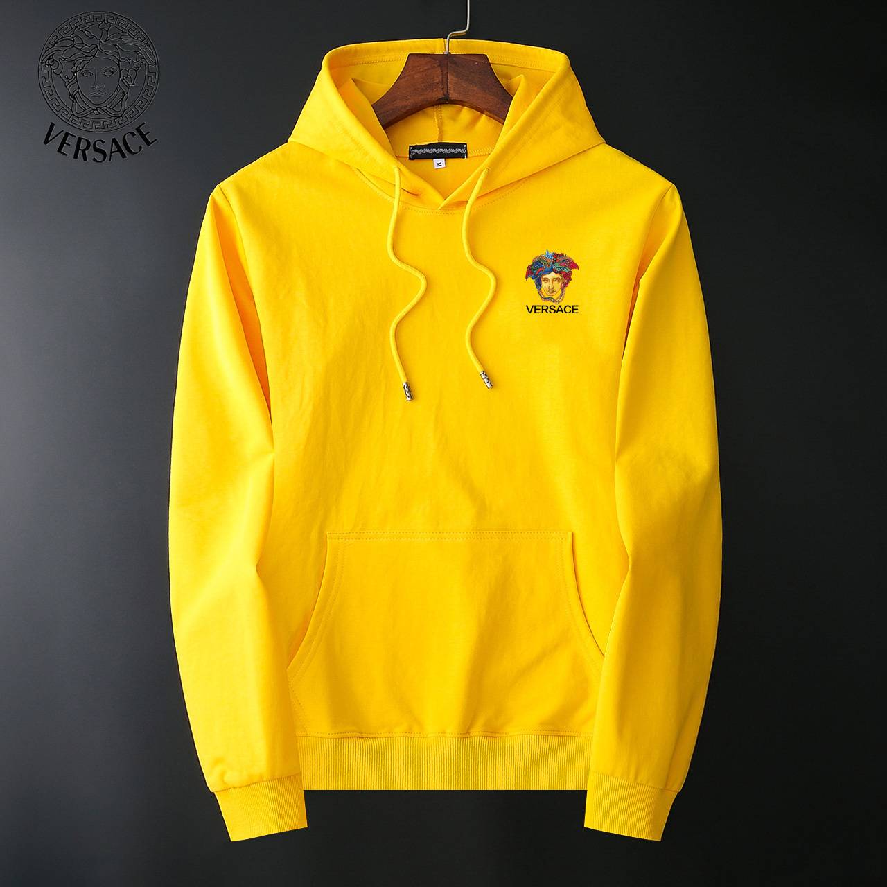 VERSACE ヴェルサーチ メンズ パーカー プルオーバーパーカー ロゴプリント オーバーサイズ ストリート メンズ フロントロゴ ヨーロッパスタイル ブラッ