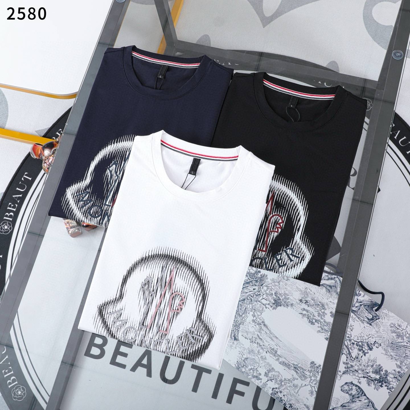 MONCLER モンクレール メンズ ロンT 長袖Tシャツ クルーネック 袖リブ サークルロゴ ロゴプリント オーバーサイズ ブラック ホワイト ネイビー - 画像 2
