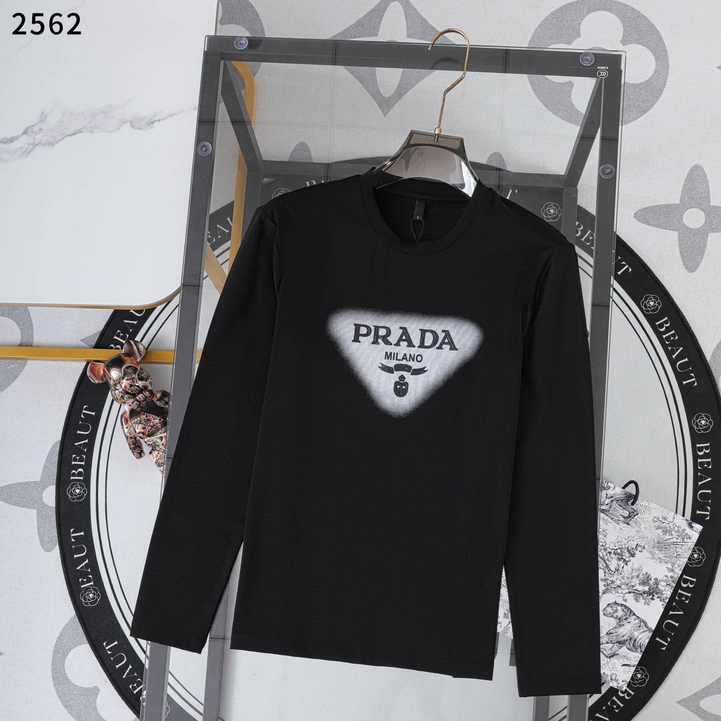 PRADA メンズ ロンT 長袖Tシャツ クルーネック 袖リブ ロゴプリント オーバーサイズ ブラック