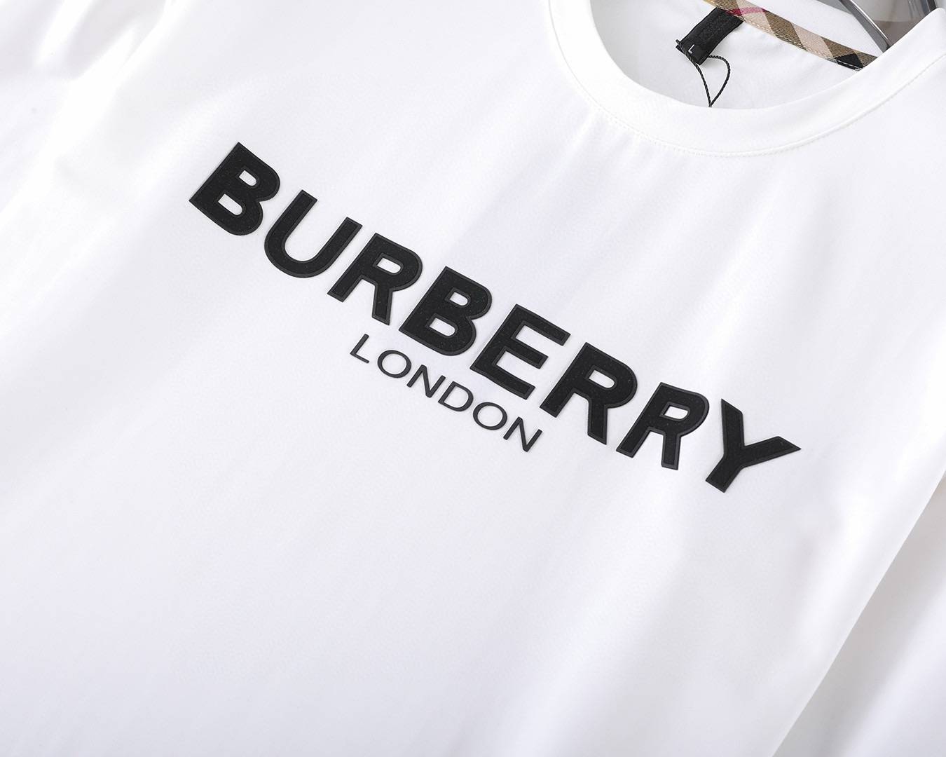 BURBERRY メンズ ロンT 長袖Tシャツ クルーネック 袖リブ ロゴプリント オーバーサイズ ブラック ホワイト チャコール - 画像 4