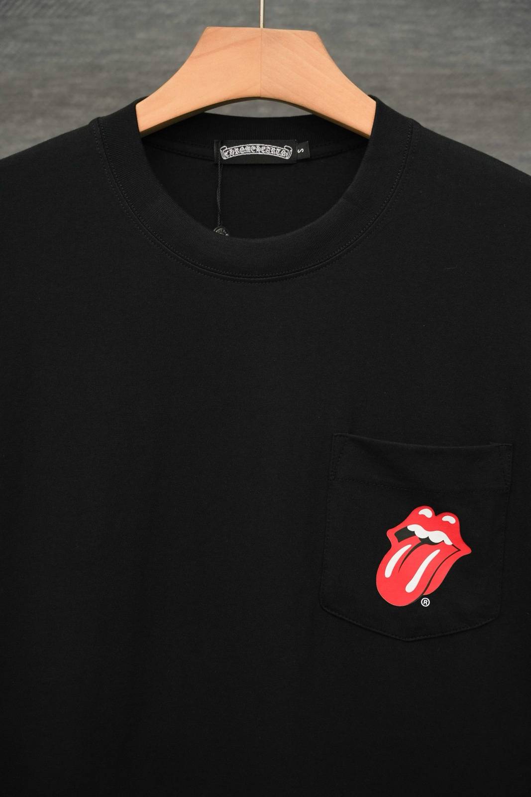 CHROME HEARTS クロムハーツ メンズ ロンT 長袖Tシャツ クルーネック 袖リブ ロゴプリント オーバーサイズ ブラック - 画像 4