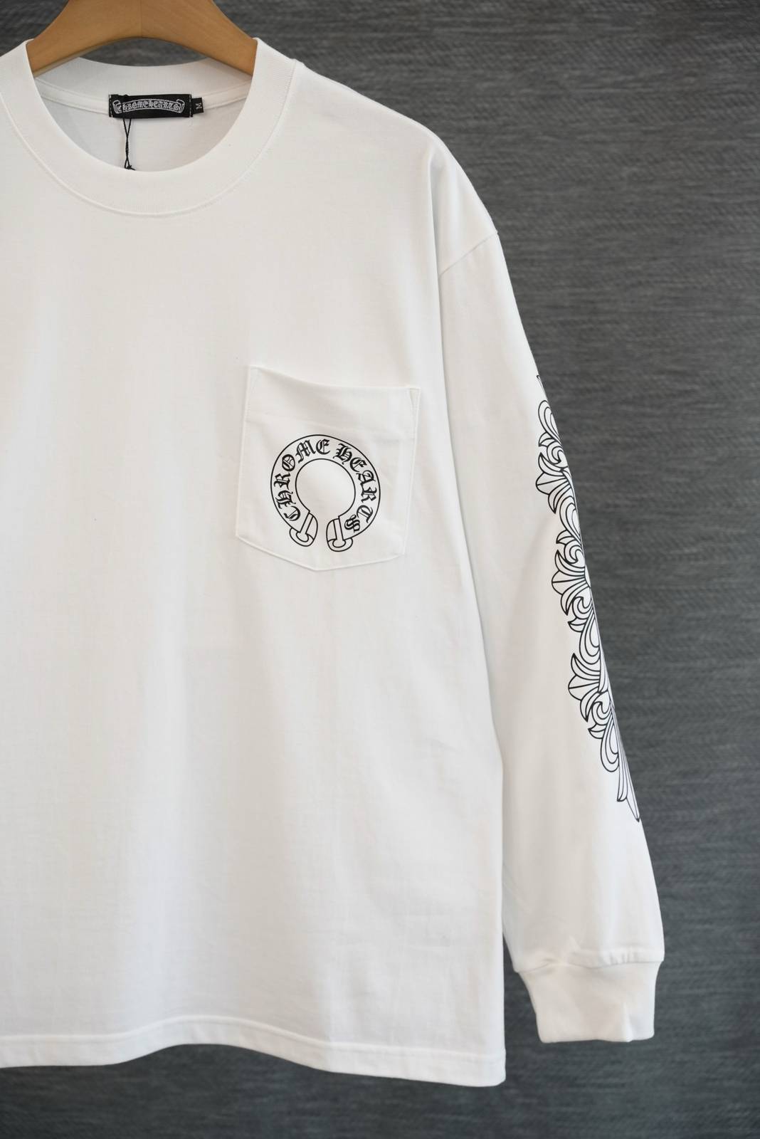 CHROME HEARTS クロムハーツ メンズ 長袖Tシャツ ロンT クルーネック 袖リブ ロゴプリント オーバーサイズ ブラック - 画像 7