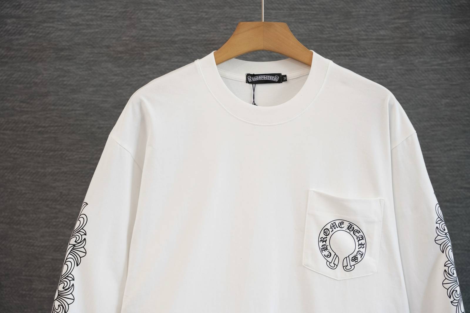 CHROME HEARTS クロムハーツ メンズ 長袖Tシャツ ロンT クルーネック 袖リブ ロゴプリント オーバーサイズ ブラック - 画像 8
