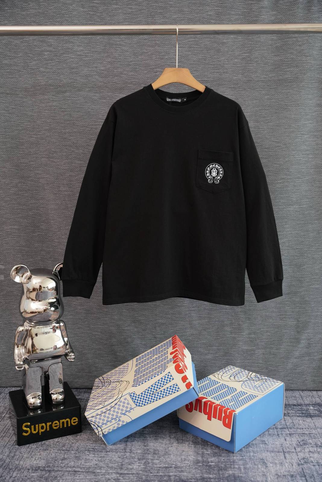 CHROME HEARTS クロムハーツ メンズ ロンT 長袖Tシャツ クルーネック 袖リブ ロゴプリント オーバーサイズ ブラック ホワイト - 画像 3