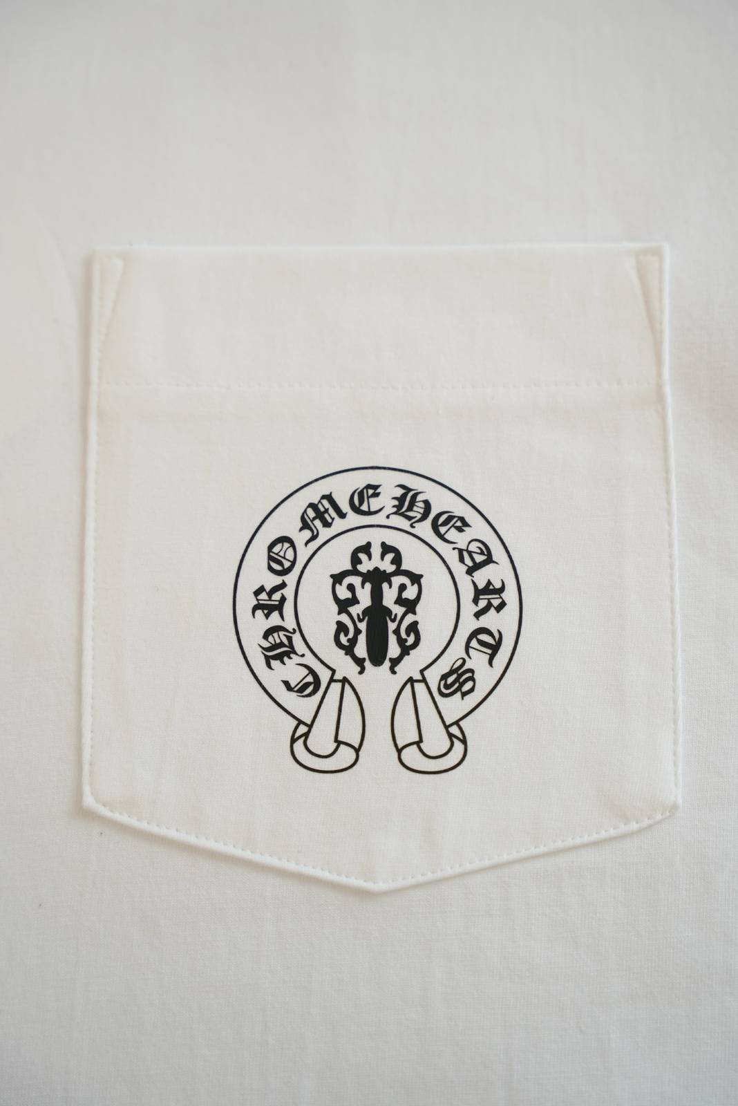 CHROME HEARTS クロムハーツ メンズ ロンT 長袖Tシャツ クルーネック 袖リブ ロゴプリント オーバーサイズ ブラック ホワイト - 画像 7