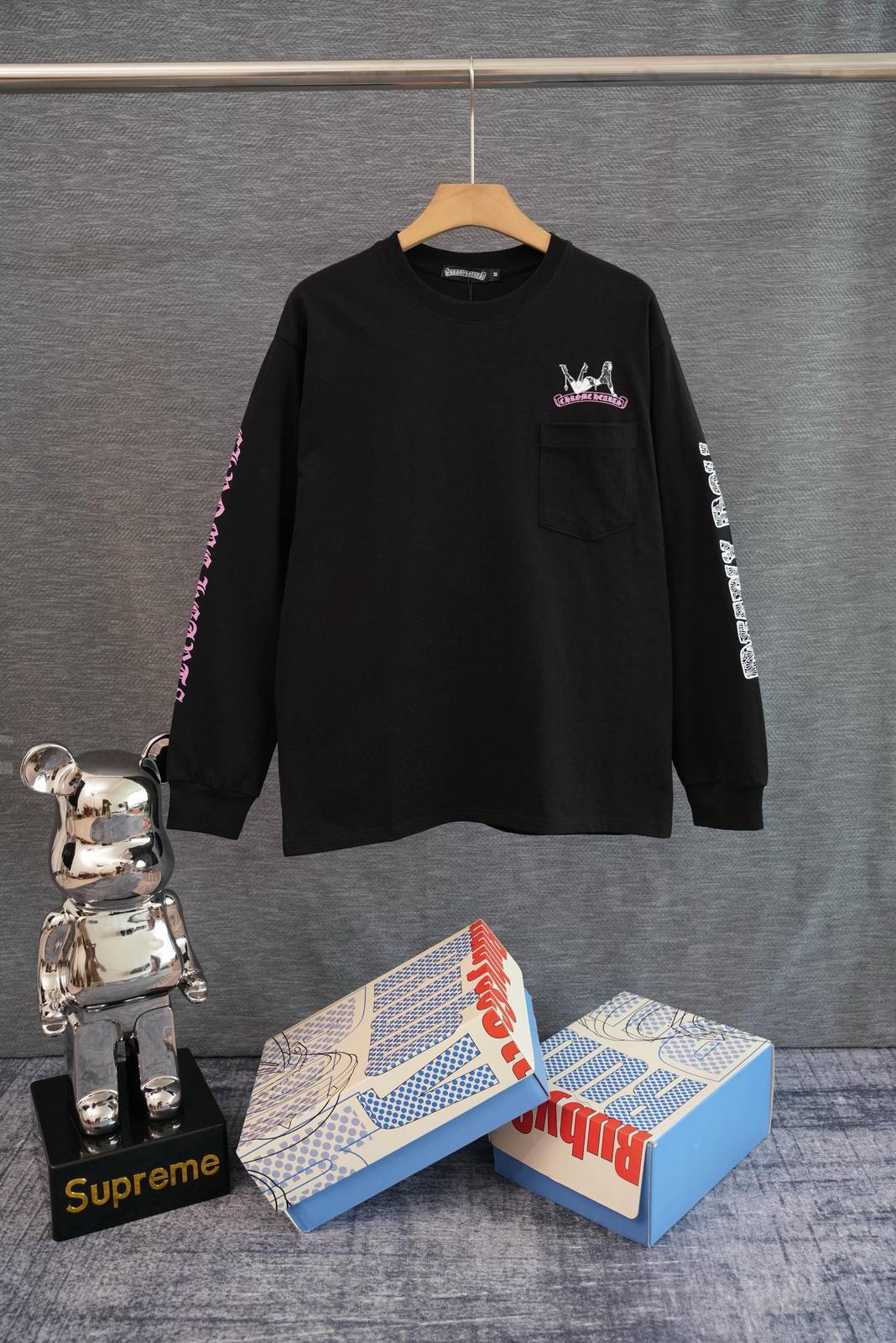 CHROME HEARTS クロムハーツ メンズ ロンT 長袖Tシャツ クルーネック 袖リブ アームプリント オーバーサイズ ブラック - 画像 9