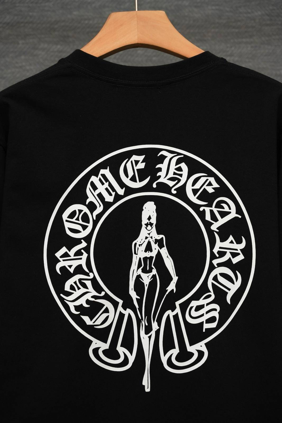 CHROME HEARTS クロムハーツ メンズ ロンT 長袖Tシャツ クルーネック 袖リブ ロゴプリント オーバーサイズ ブラック - 画像 3