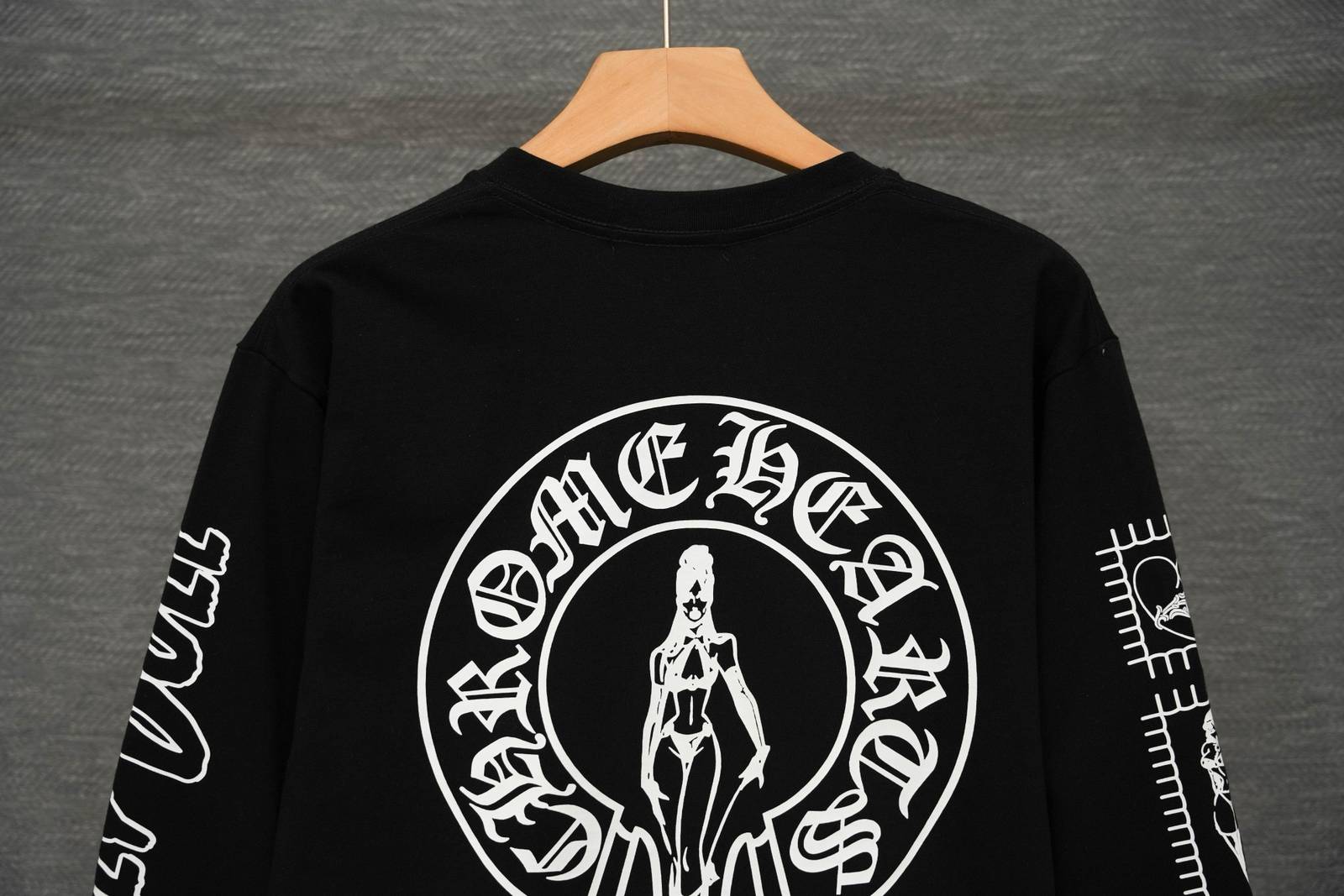 CHROME HEARTS クロムハーツ メンズ ロンT 長袖Tシャツ クルーネック 袖リブ ロゴプリント オーバーサイズ ブラック - 画像 6