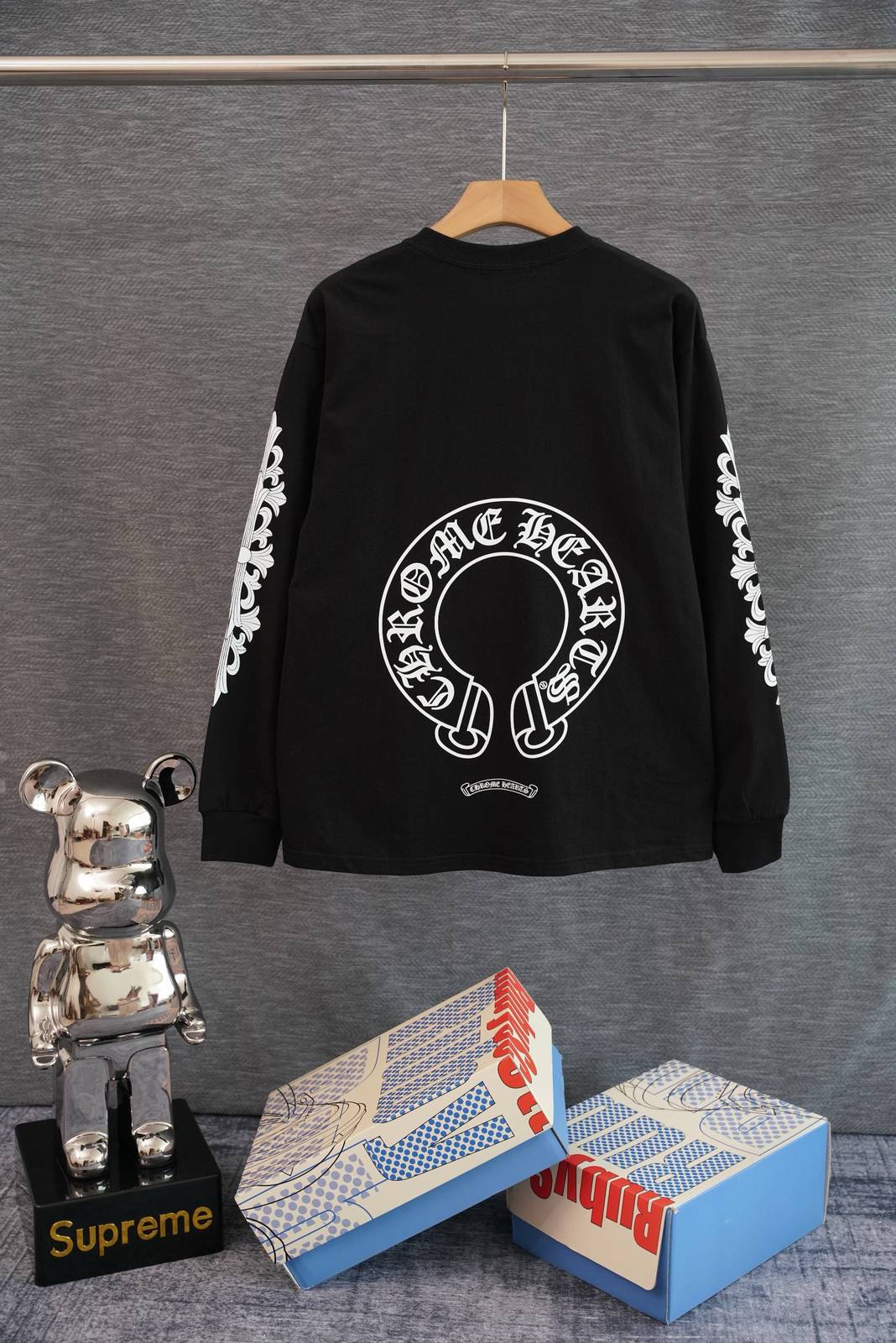 CHROME HEARTS クロムハーツ メンズ ロンT 長袖Tシャツ クルーネック 袖リブ ロゴプリント オーバーサイズ ブラック - 画像 3