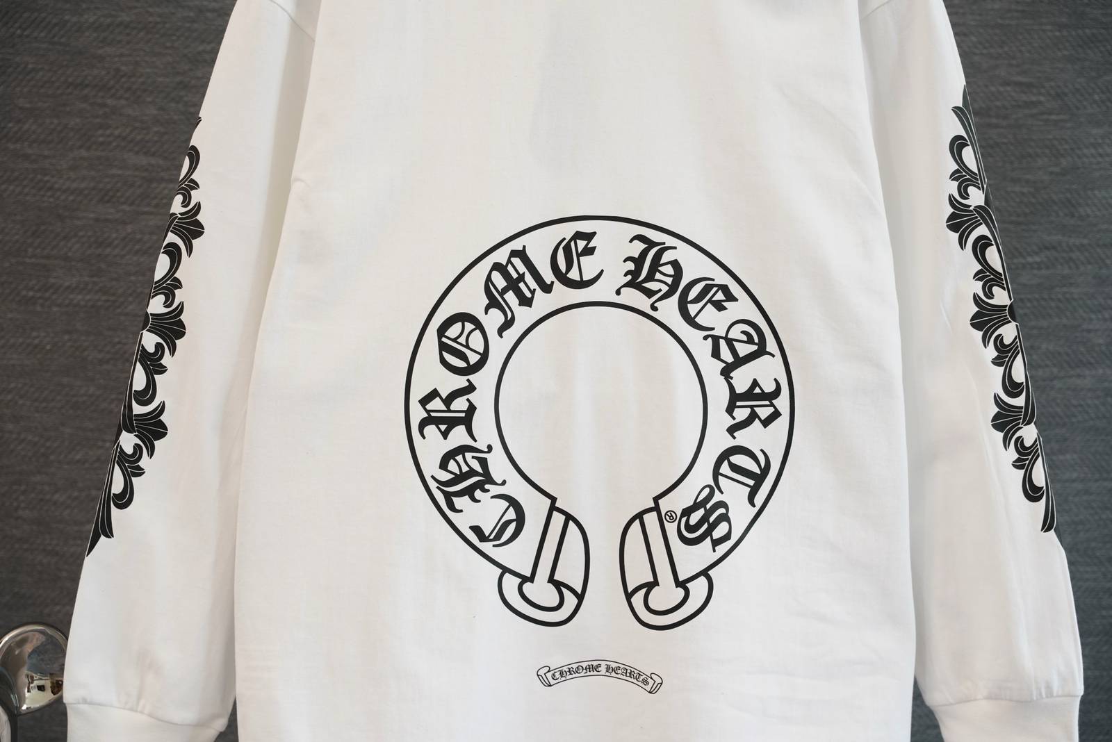 CHROME HEARTS クロムハーツ メンズ ロンT 長袖Tシャツ クルーネック 袖リブ ロゴプリント オーバーサイズ ブラック - 画像 7