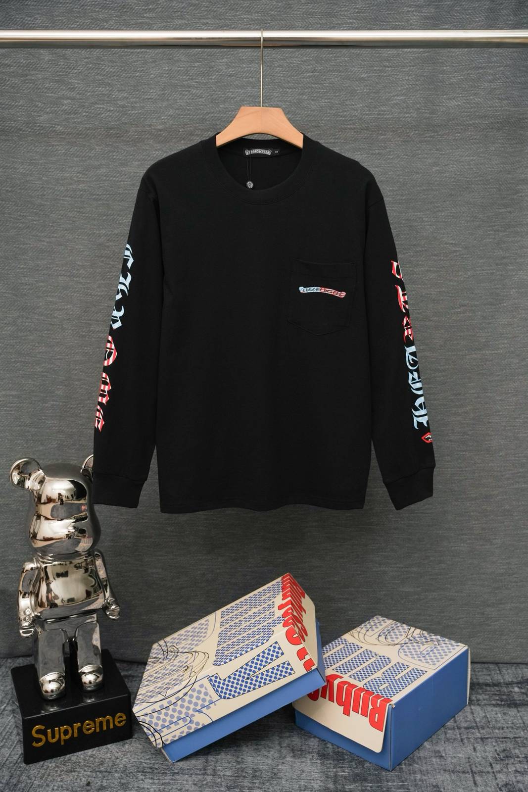 CHROME HEARTS クロムハーツ メンズ 長袖Tシャツ ロンT クルーネック 袖リブ アームプリント オーバーサイズ ブラック - 画像 3