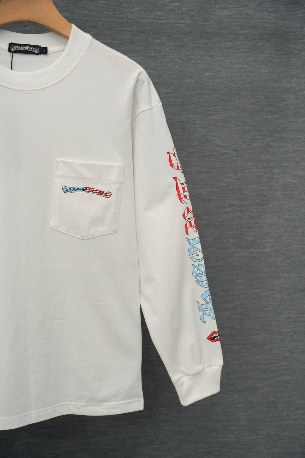 CHROME HEARTS クロムハーツ メンズ 長袖Tシャツ ロンT クルーネック 袖リブ アームプリント オーバーサイズ ブラック - 画像 11