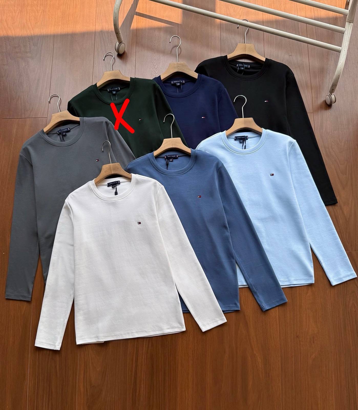 TOMMY HILFIGER メンズ ロンT 長袖Tシャツ クルーネック 袖リブ ロゴプリント オーバーサイズ ブラック