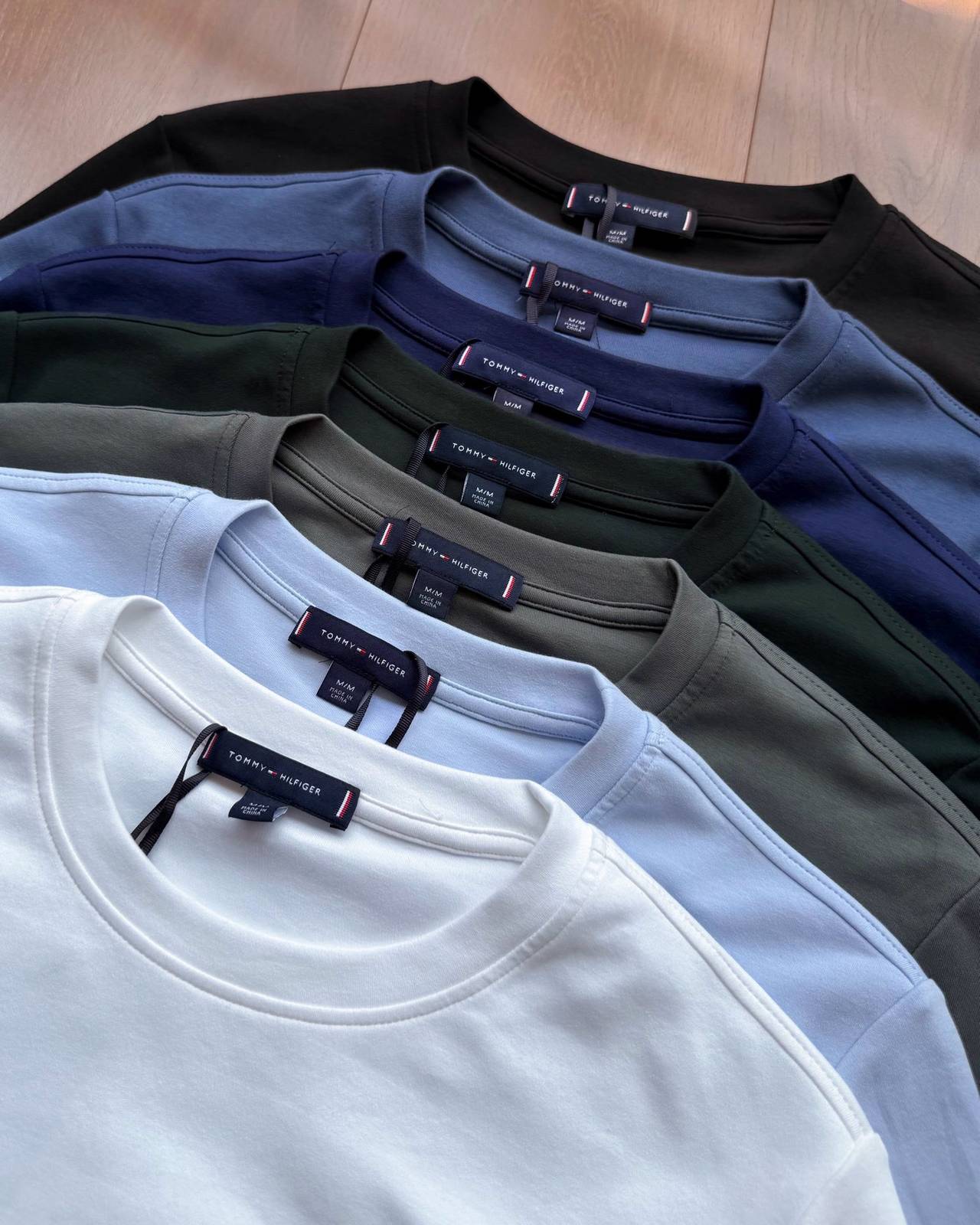 TOMMY HILFIGER メンズ ロンT 長袖Tシャツ クルーネック 袖リブ ロゴプリント オーバーサイズ ブラック - 画像 8