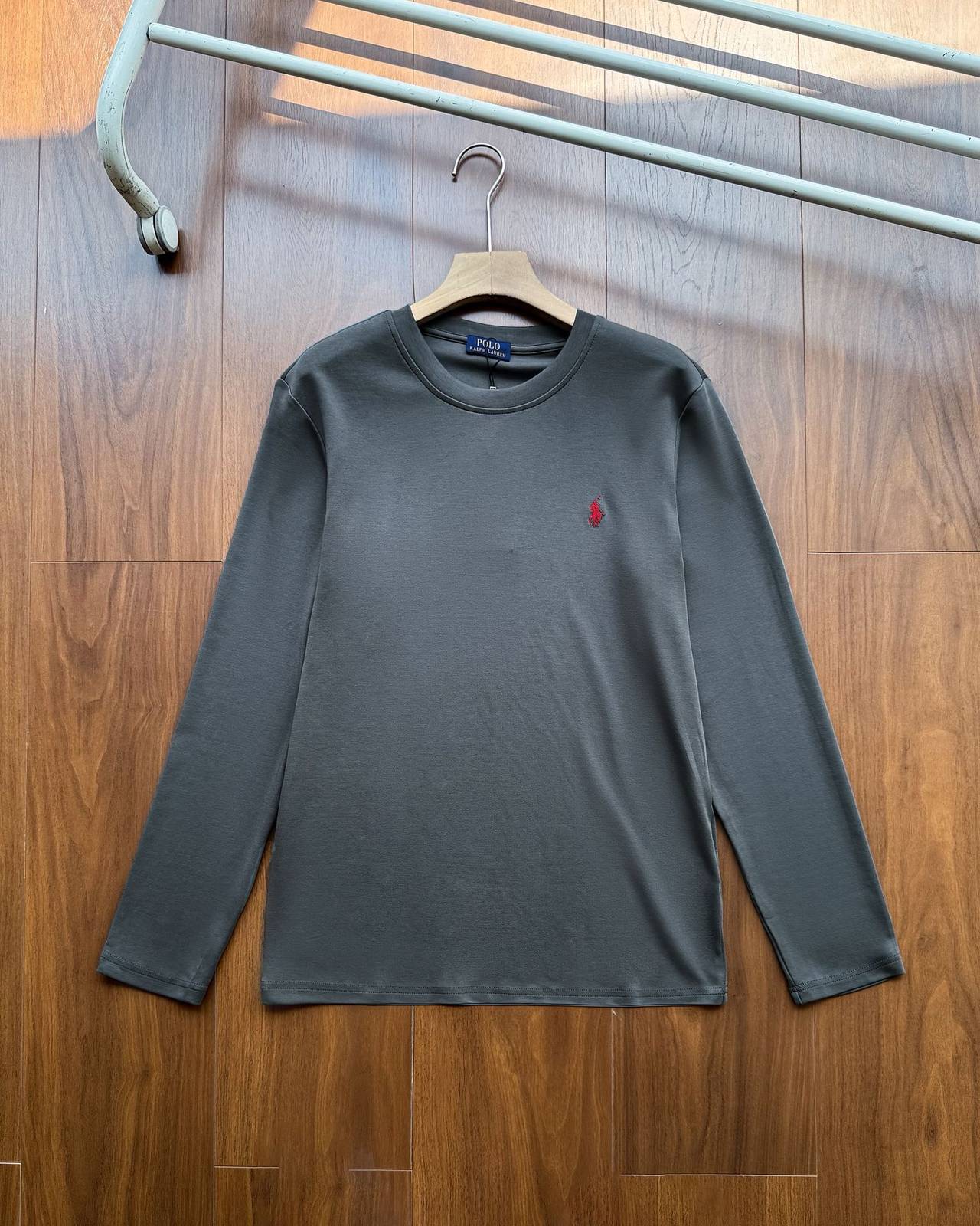 POLO RALPH LAUREN メンズ 長袖Tシャツ ロンT クルーネック 袖リブ ロゴプリント フレンドリーフィット ホワイト - 画像 8