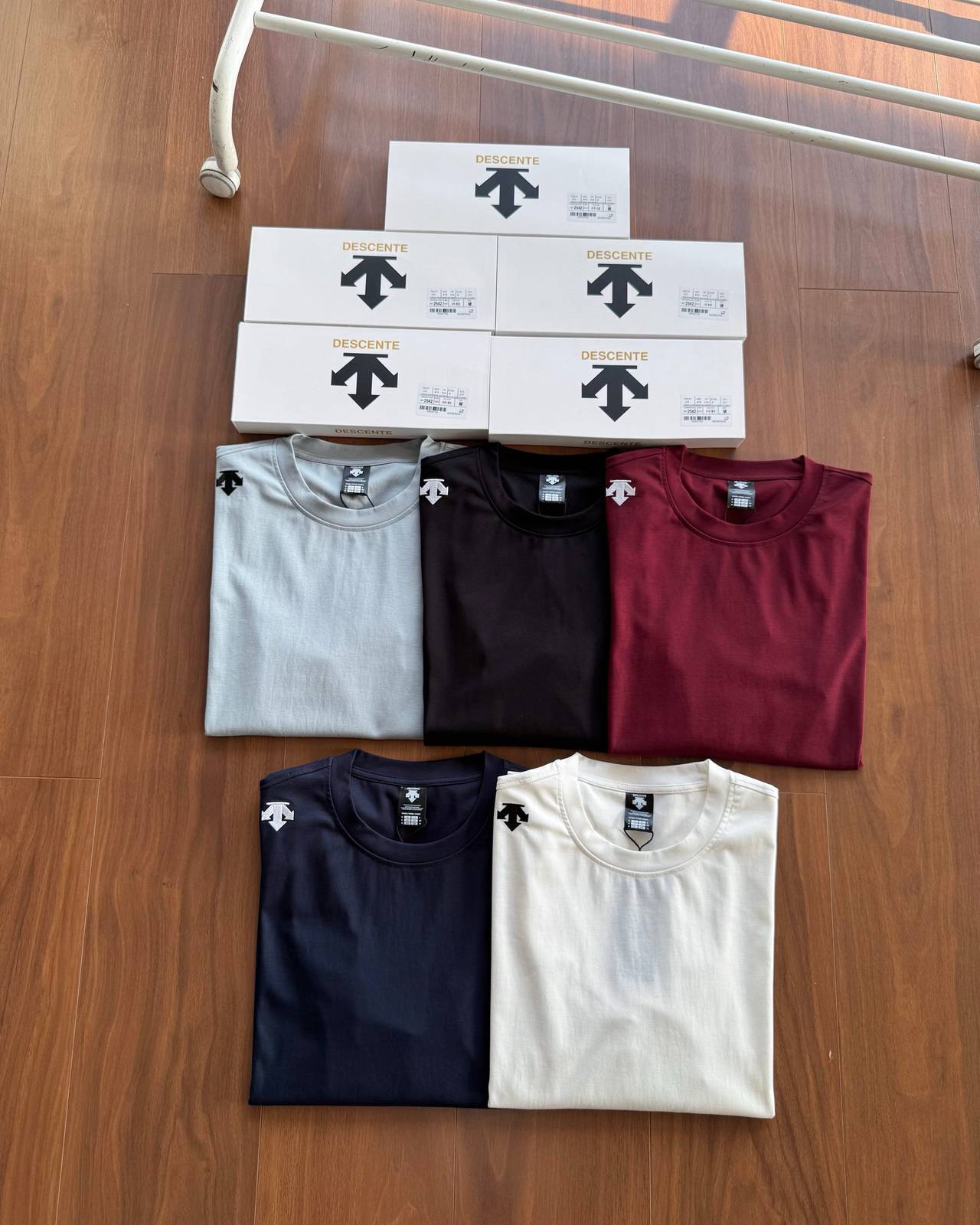 DESCENTE メンズ ロンT 長袖Tシャツ クルーネック 袖リブ ロゴ刺繍 オーバーサイズ 美シルエット ブラック ホワイト グレー - 画像 12
