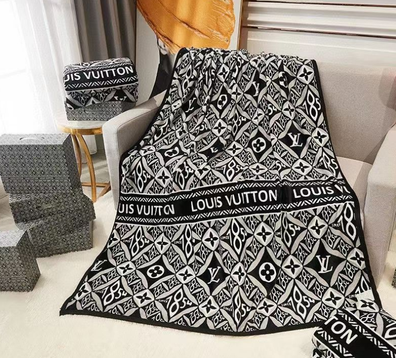 ルイヴィトン　Louis Vuitton　ふわふわ掛け毛布　ブランケット　暖かい　モノグラム　シンス1854　ブラック