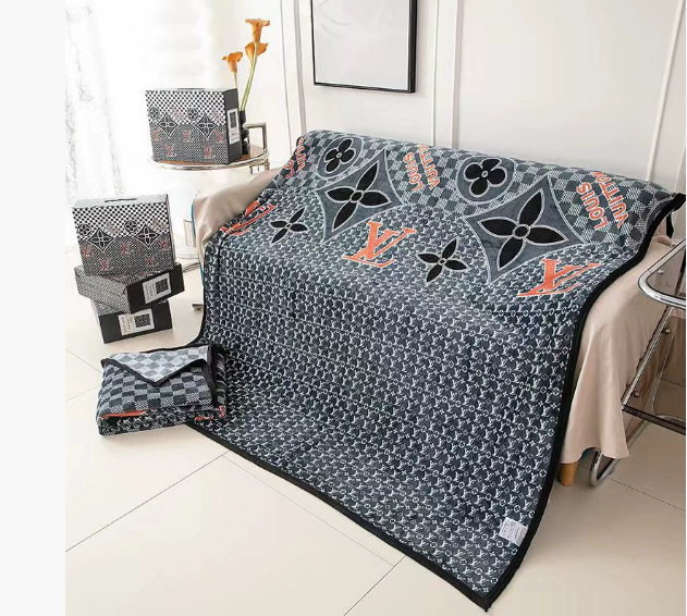 オシャレ掛け毛布　Louis Vuitton　ルイヴィトン　ブランケット　暖かい　ふわふわ　ソファー用/お昼寝用/ベッド用/カー用品　ブラック