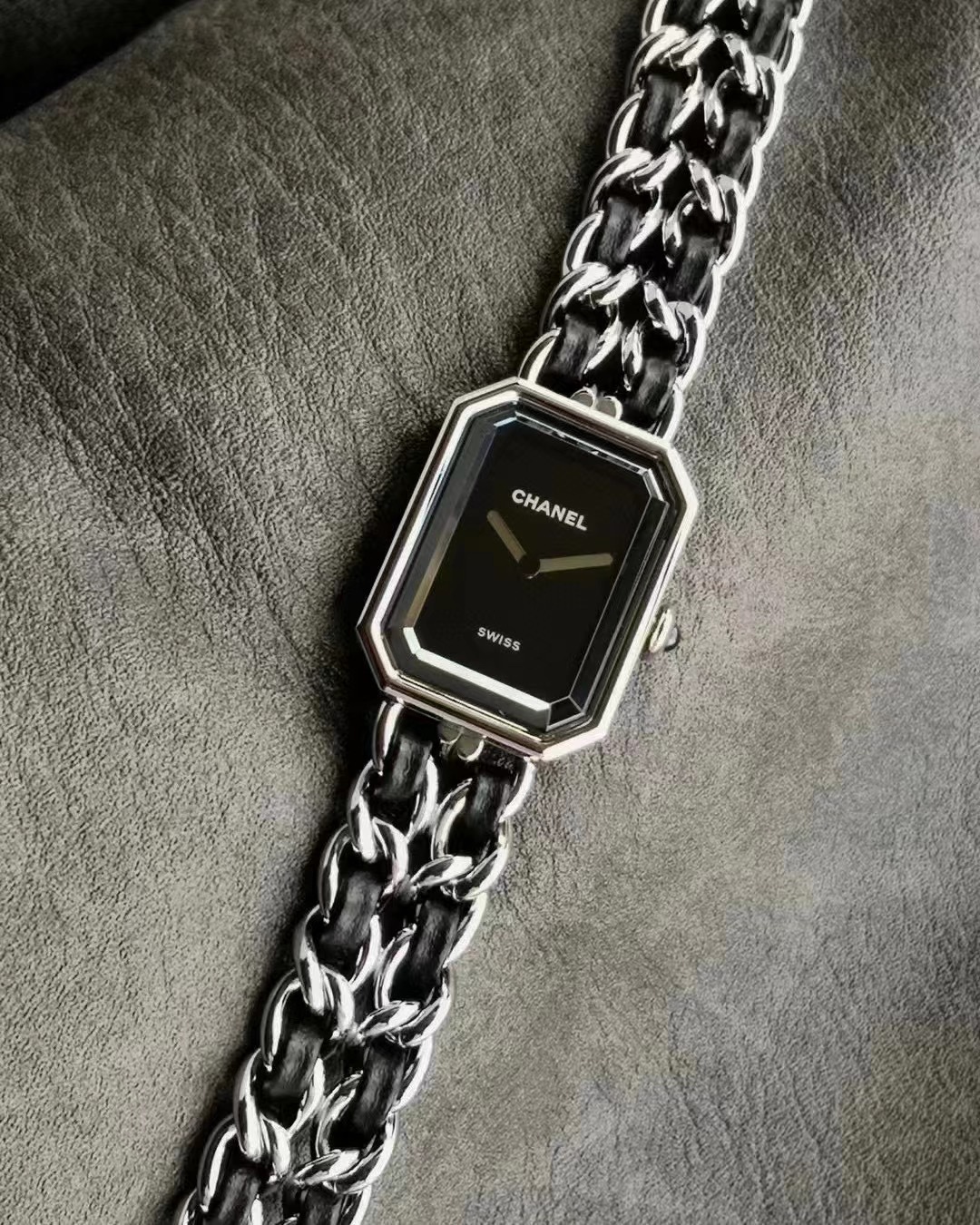 Chanel シャネル✨CHANEL プレミエール 黒スクエア✨ 20x26mm 黒レザー&スチール チェーン♡ 限定 ユニセックス 腕時計🖤【8点画像】