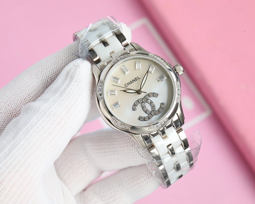 Chanel シャネル✨新作レディース✨Chanel 630鋼帯650 機械式腕時計🕰️ サファイアガラス&本革ストラップ💎 高級感溢れるデザイン👑