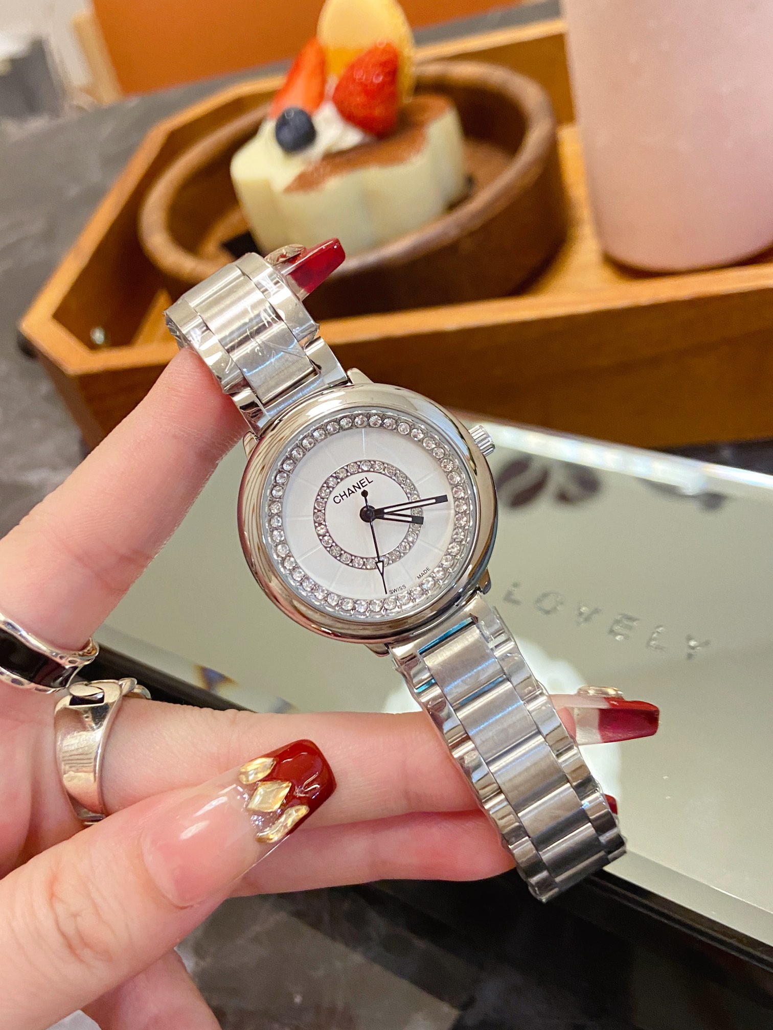 Chanel シャネル✨CHANEL✨レディース腕時計 クォーツ 316ステンレス 蝶バックル🦋 多色展開💎 上品でおしゃれなデザイン⌚