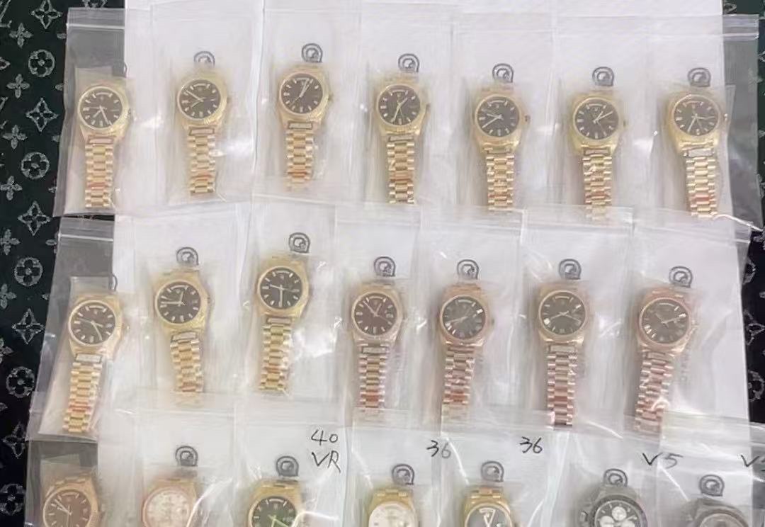 Rolex ロレックス【146】人気アイテム✨ 高品質素材で快適着用🎵 多機能デザイン◎ 9枚画像で詳細確認🛍️ 今季必須の一枚💖
