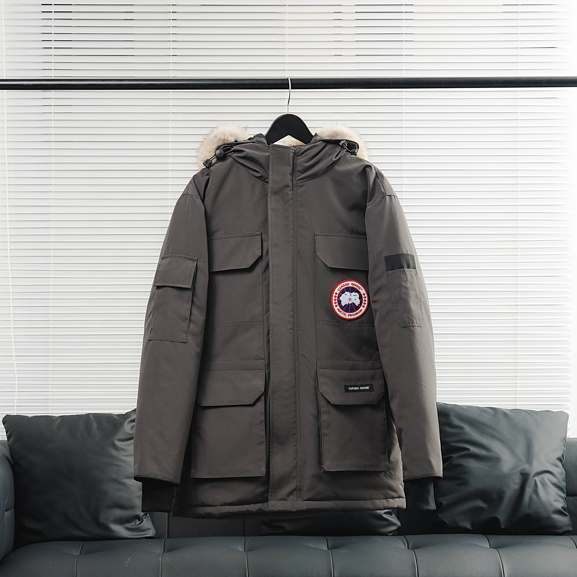 CANADA GOOSE（カナダグース）【超目玉】カナダグース ダウンブラックレディース ロングコート 防寒 アウター🧥✨ 限定セール🛍️
