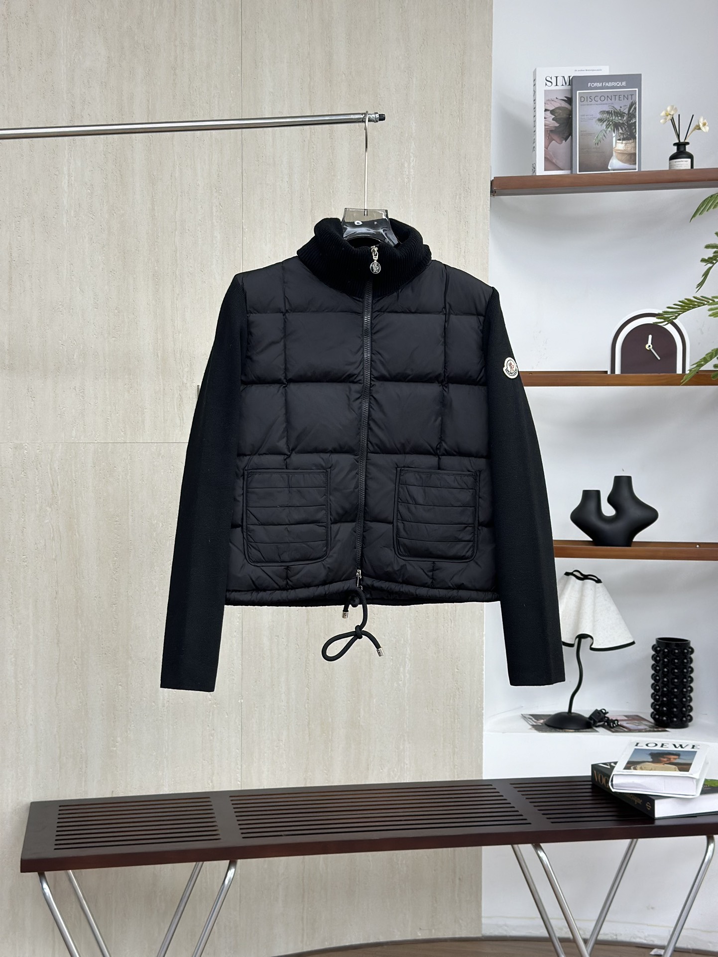 Moncler モンクレール【MONCLER】モンクレール ダウンジャケット レディース✨ 秋冬必須🎀 高級素材🌟 保温性抜群🛒