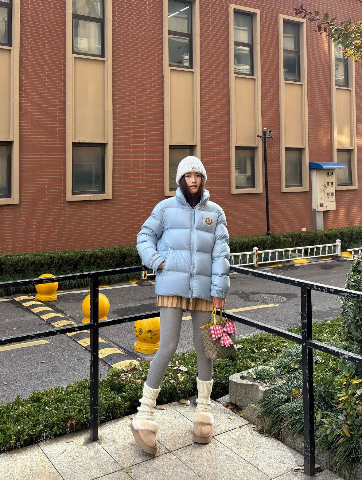 Moncler モンクレール【モンクレール】ダウンジャケット 秋冬新作✨ 軽量&高保温🥊 レディース 人気モデル🛒 限定カラー💯