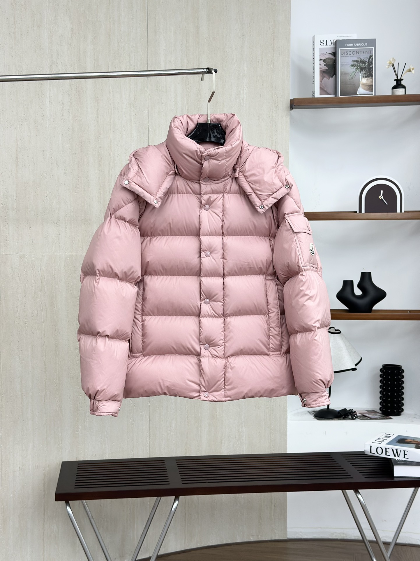 Moncler モンクレール【新作】モンクレール ダウンジャケット レディース✨ 秋冬必須アイテム🕊️ 高級素材☁️ 暖かさ抜群⭐️