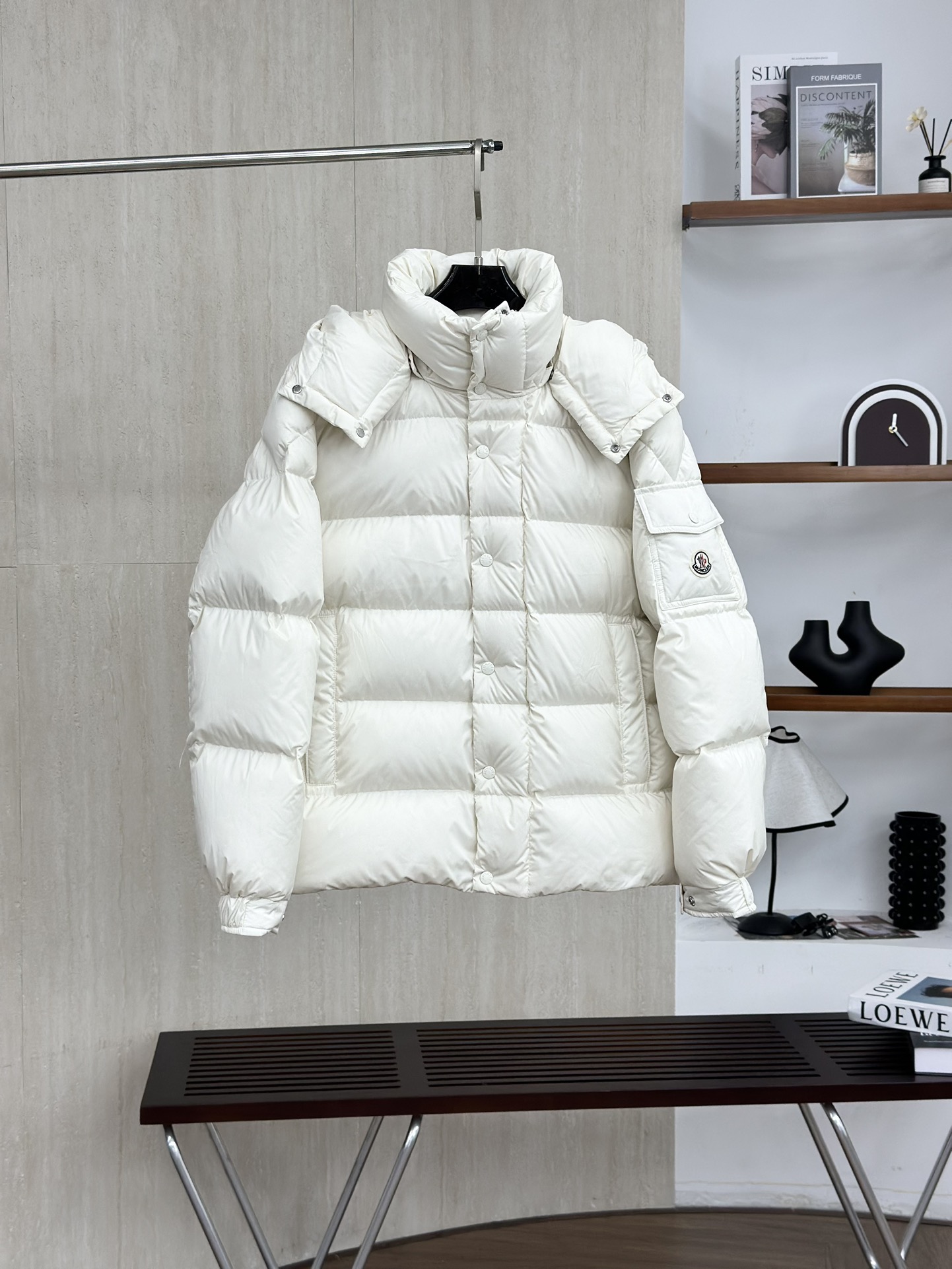 Moncler モンクレール【MONCLER】モンクレール ダウンジャケット 人気モデル✨ 秋冬必須🎯 高級素材🛒 保温性抜群🧥