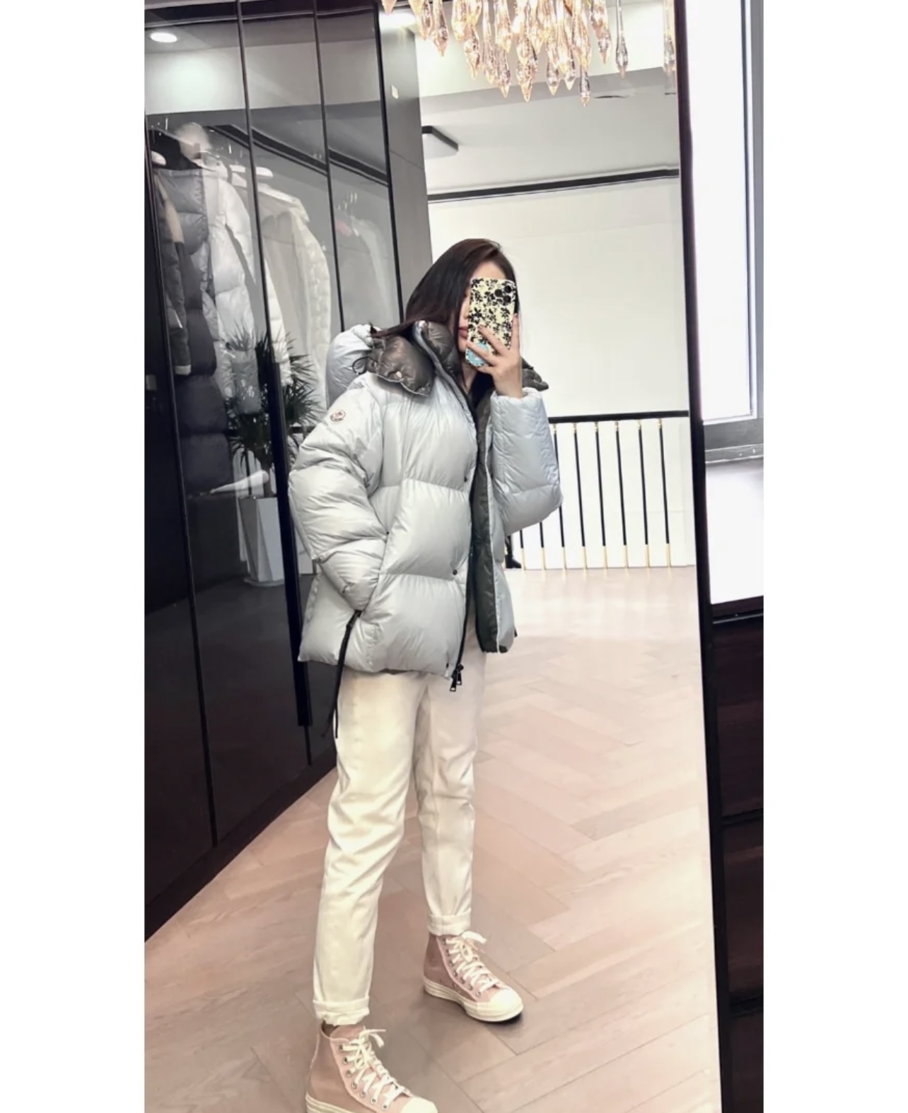 Moncler モンクレール【新作】モンクレール ダウンジャケット レディース✨ 秋冬必須アイテム🕊️ 高級素材☁️ 保温性抜群🔥