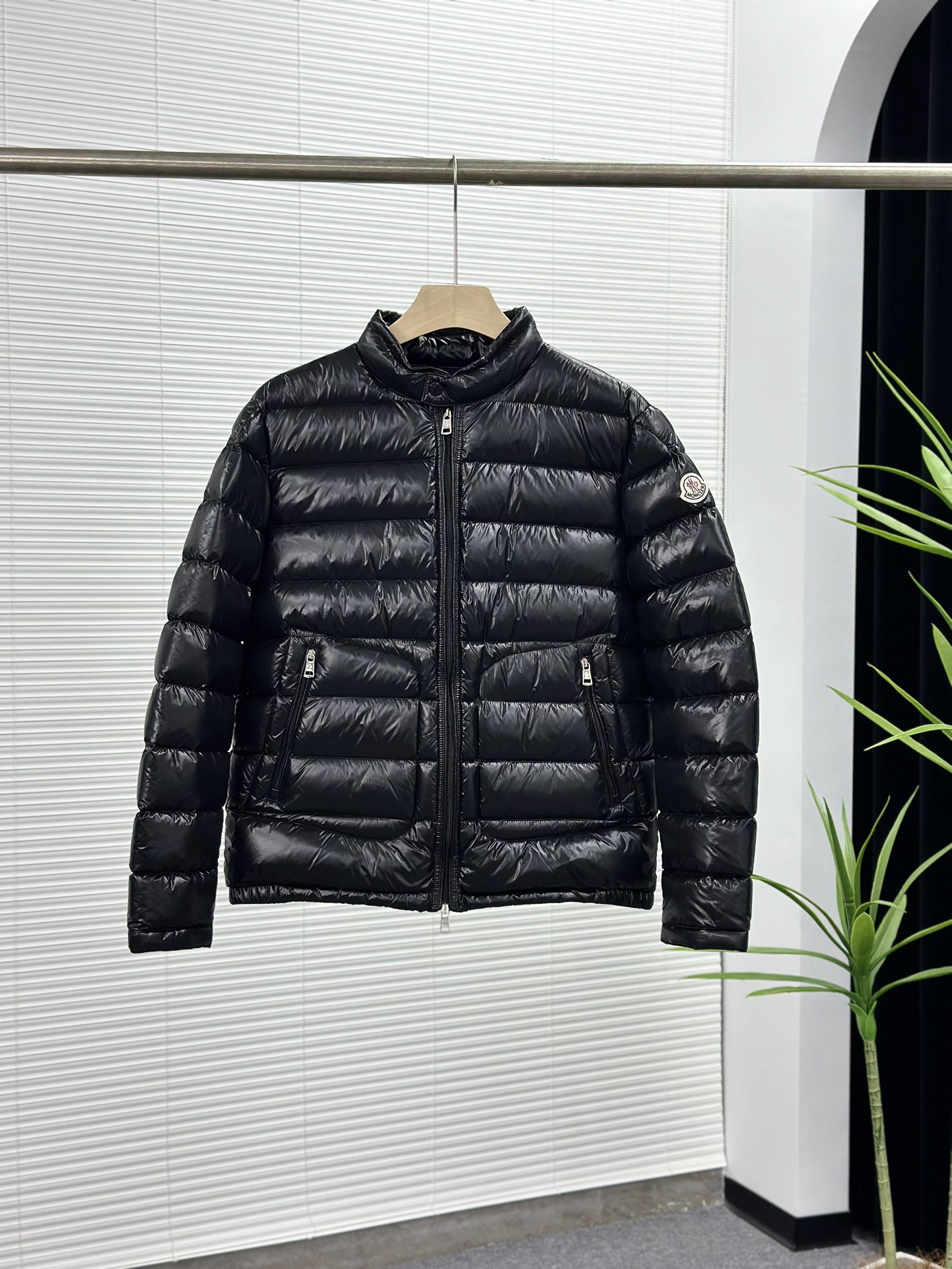 Moncler モンクレール【新作】モンクレール ダウンジャケット レディース✨ 秋冬必須 高品質 保温 軽量🕊️ 大人気 9点画像🛍️ 限定モデル🎯