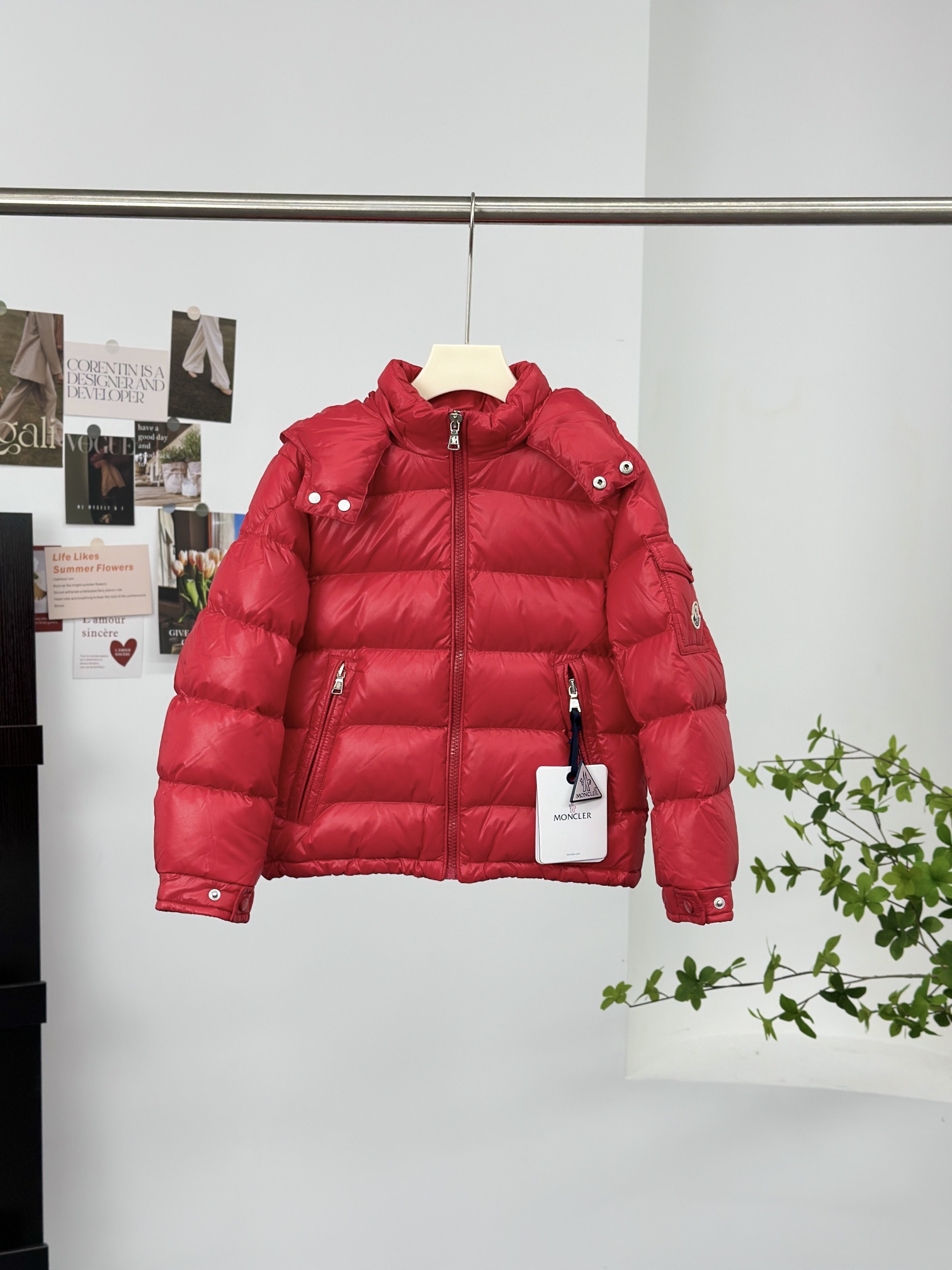 Moncler モンクレール【新作】モンクレール ダウンジャケット レディース✨ 秋冬必須アイテム🕊️ 高級素材🛒 大人気モデル🔥