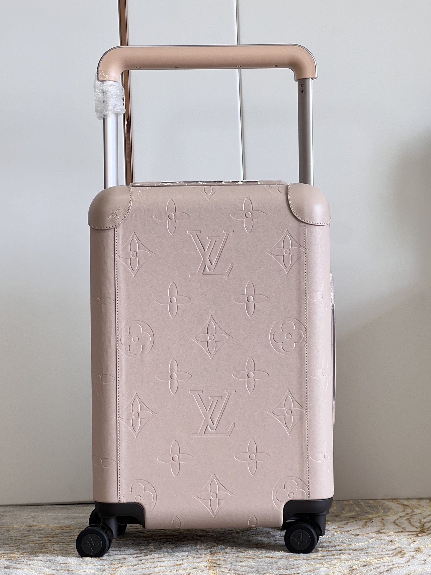 【ルイヴィトン】ホライズン トランク モノグラム帆布 旅行ステッカー付き レザーコーナーガード 上品で実用的な旅行コンパニオン
