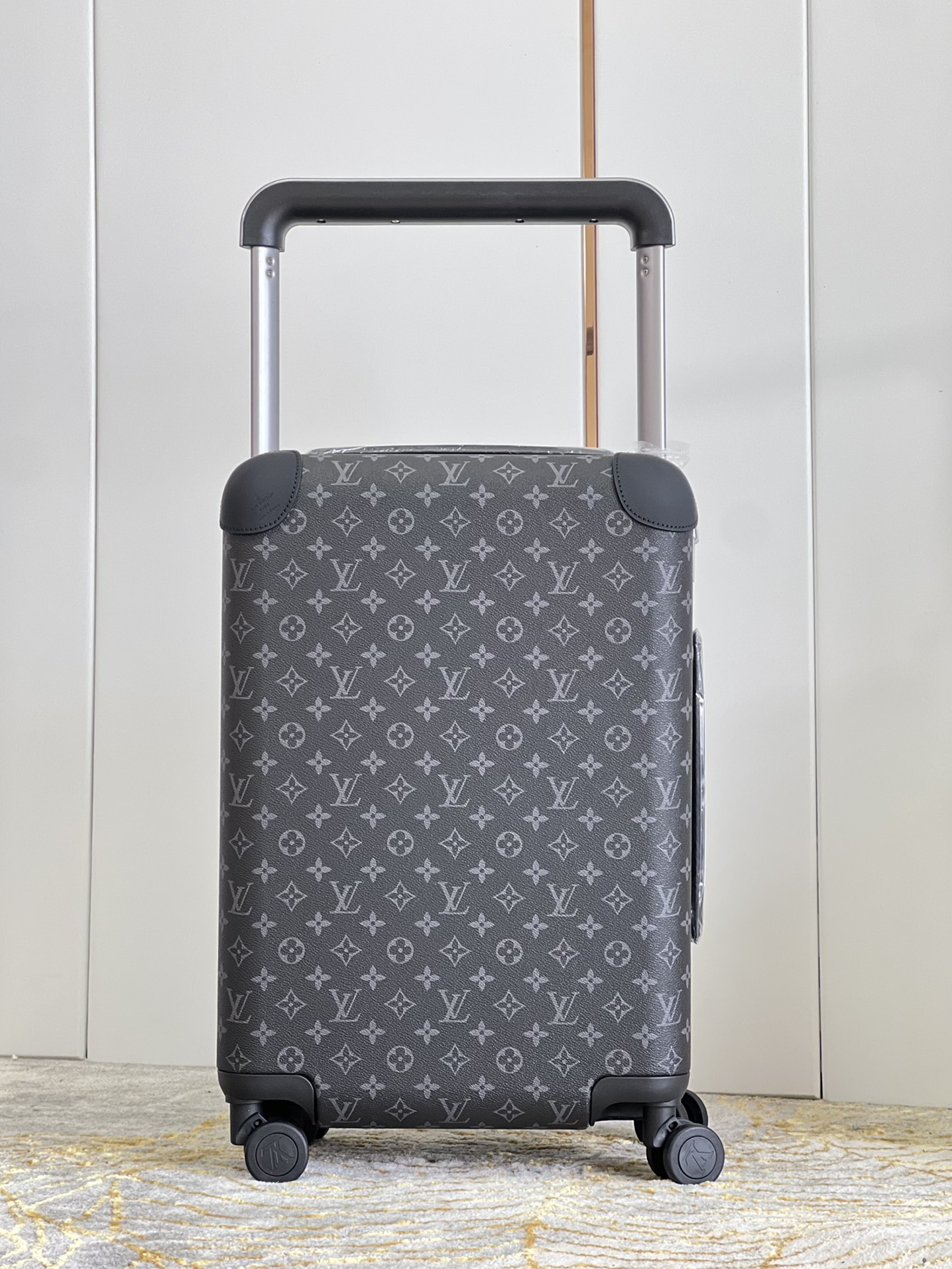 【ルイヴィトン】ホライズン トランク型小物収納ボックス モノグラム柄 旅行ステッカー付き 上品で実用的な高級逸品