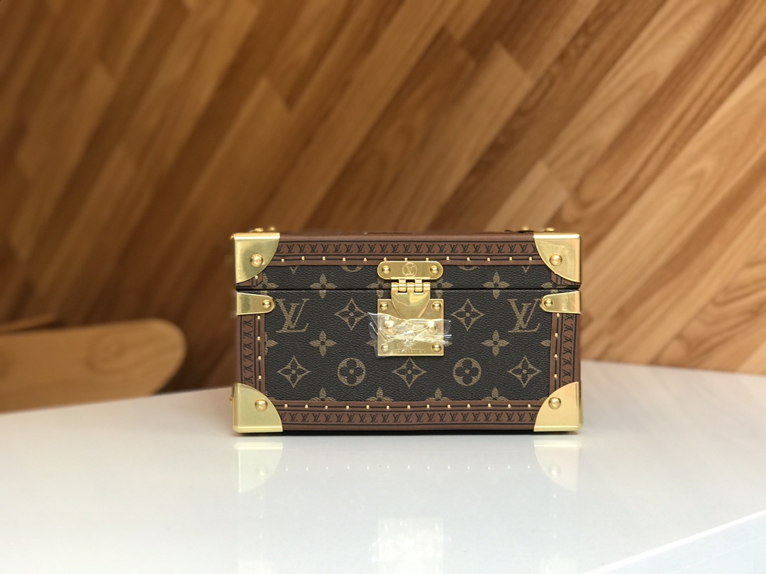 【ルイヴィトン】収納ボックス ミディアムサイズ モノグラム帆布 カラフル内装 上品で高級感のある小物入れ