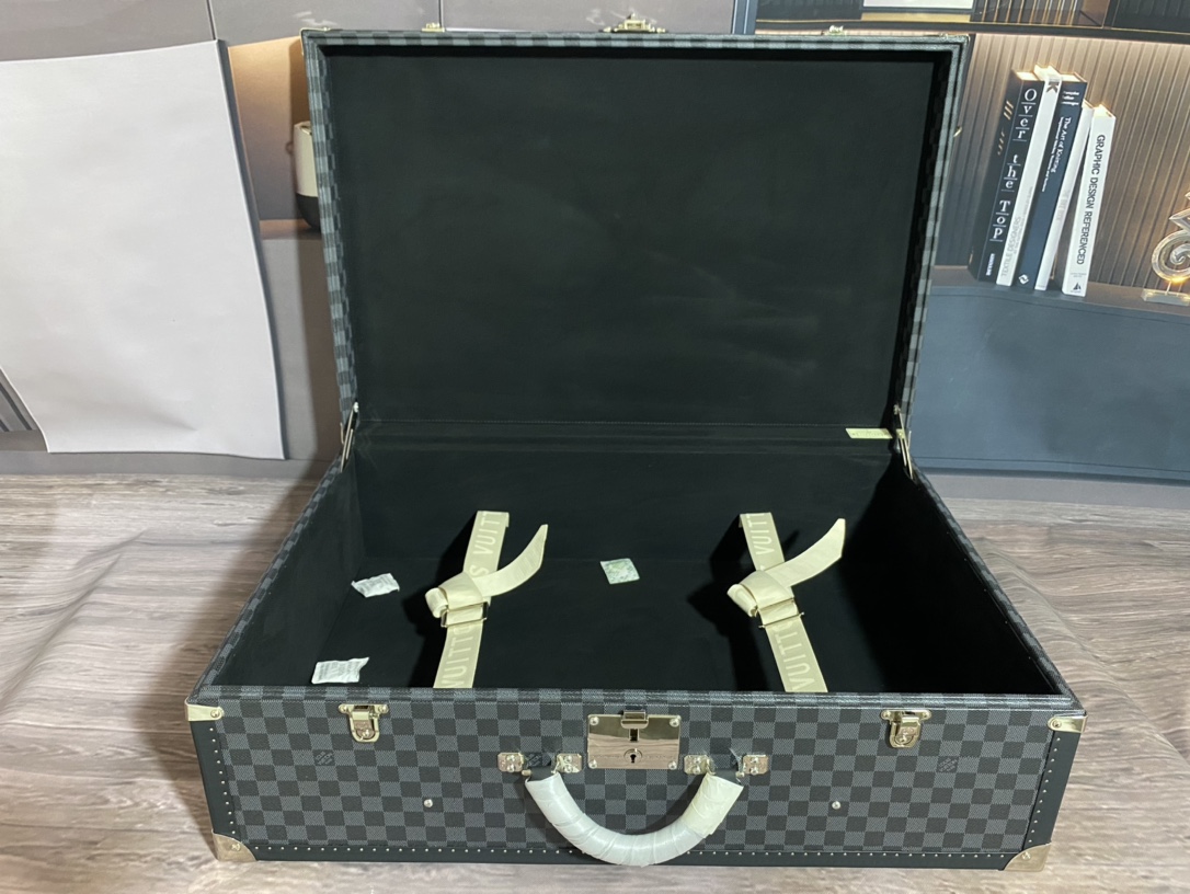 【ルイヴィトン】トランク型収納ボックス M4700ZX 70cm ブラックチェック+ブラック 上質な仕上げ 高級感のある逸品 - 画像 5