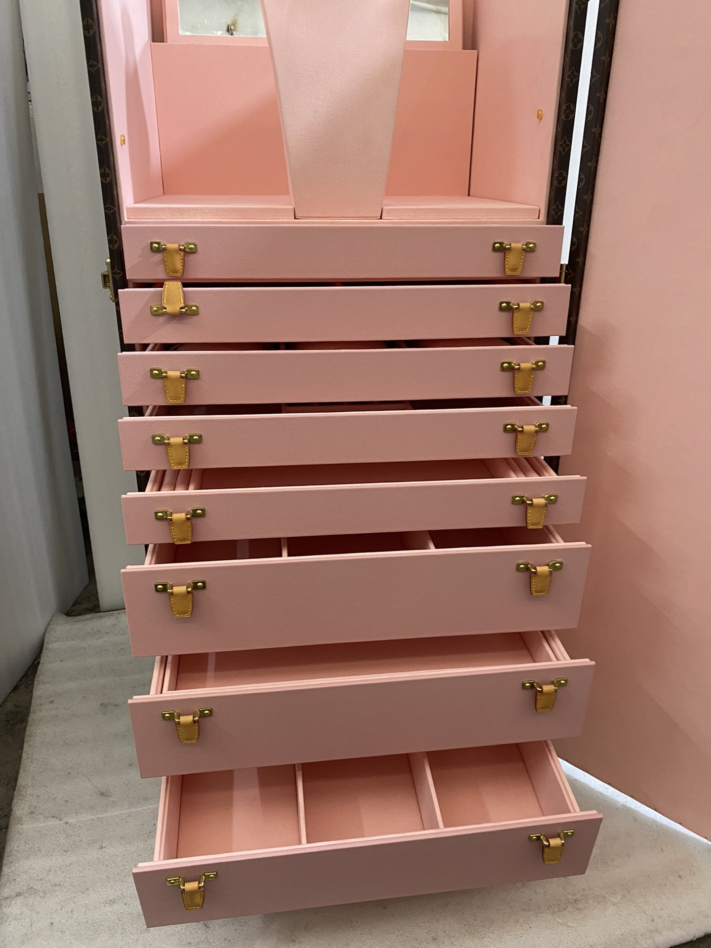 【ルイヴィトン】ミニトランク 小物収納ボックス モノグラムキャンバス ヴィンテージ風 高級感のある逸品 - 画像 3