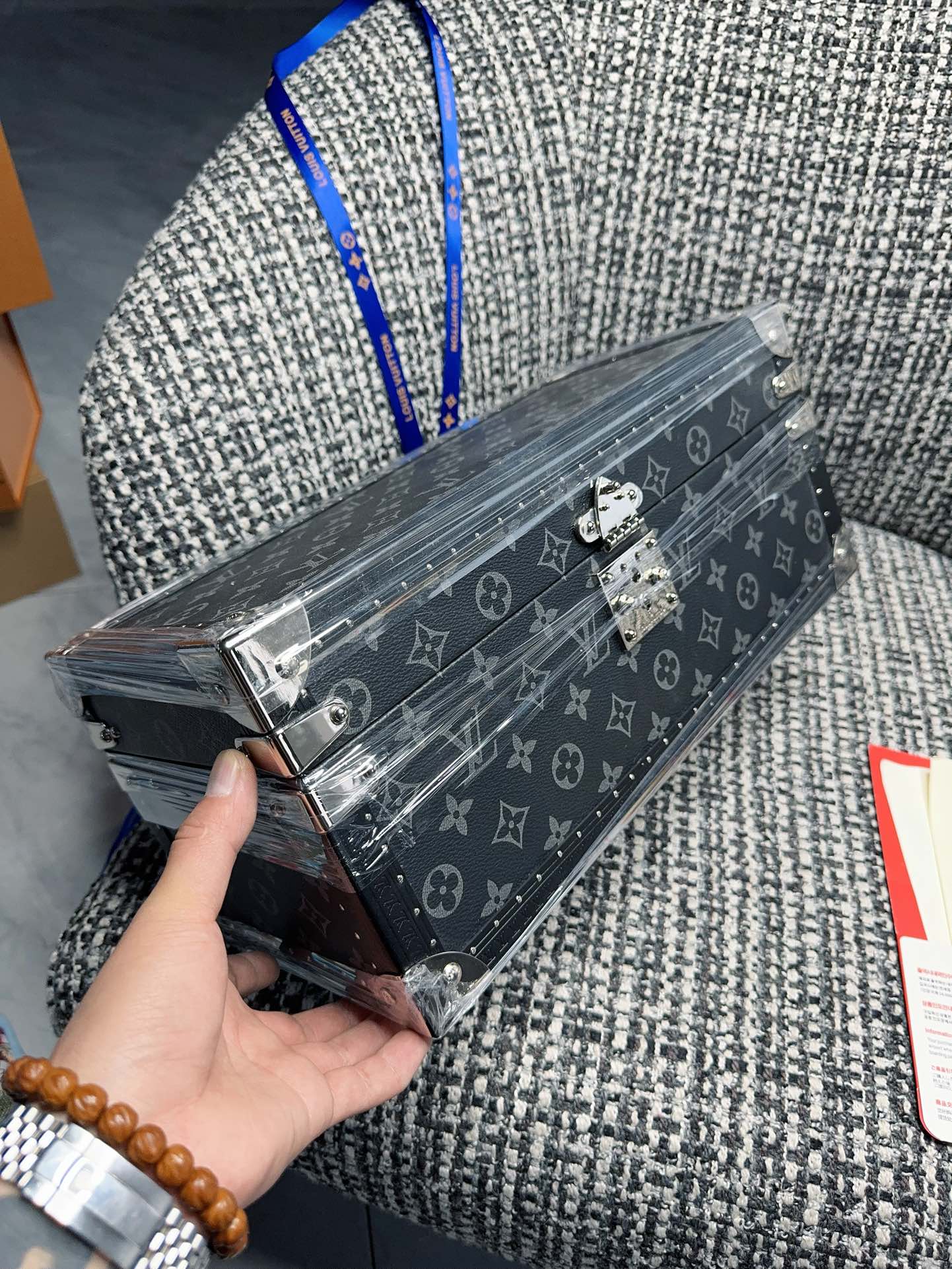 【ルイヴィトン】トランク型 アクセサリーボックス モノグラム帆布 多機能収納 高級感のある逸品 ギフトに最適