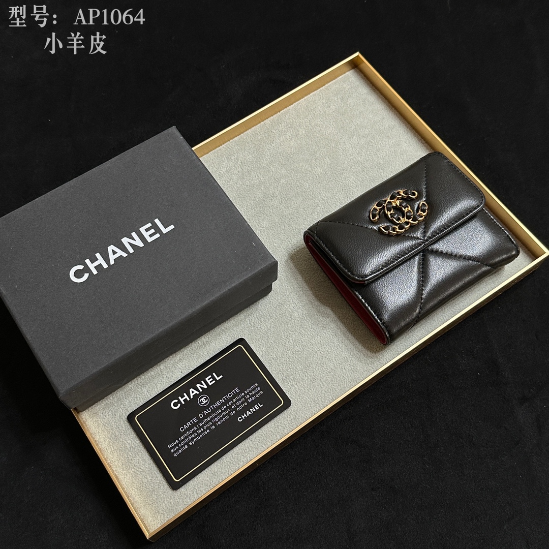 【シャネル】キャビアスキン 長財布 ココマーク金具 上品で使いやすいブラックのレディースウォレット